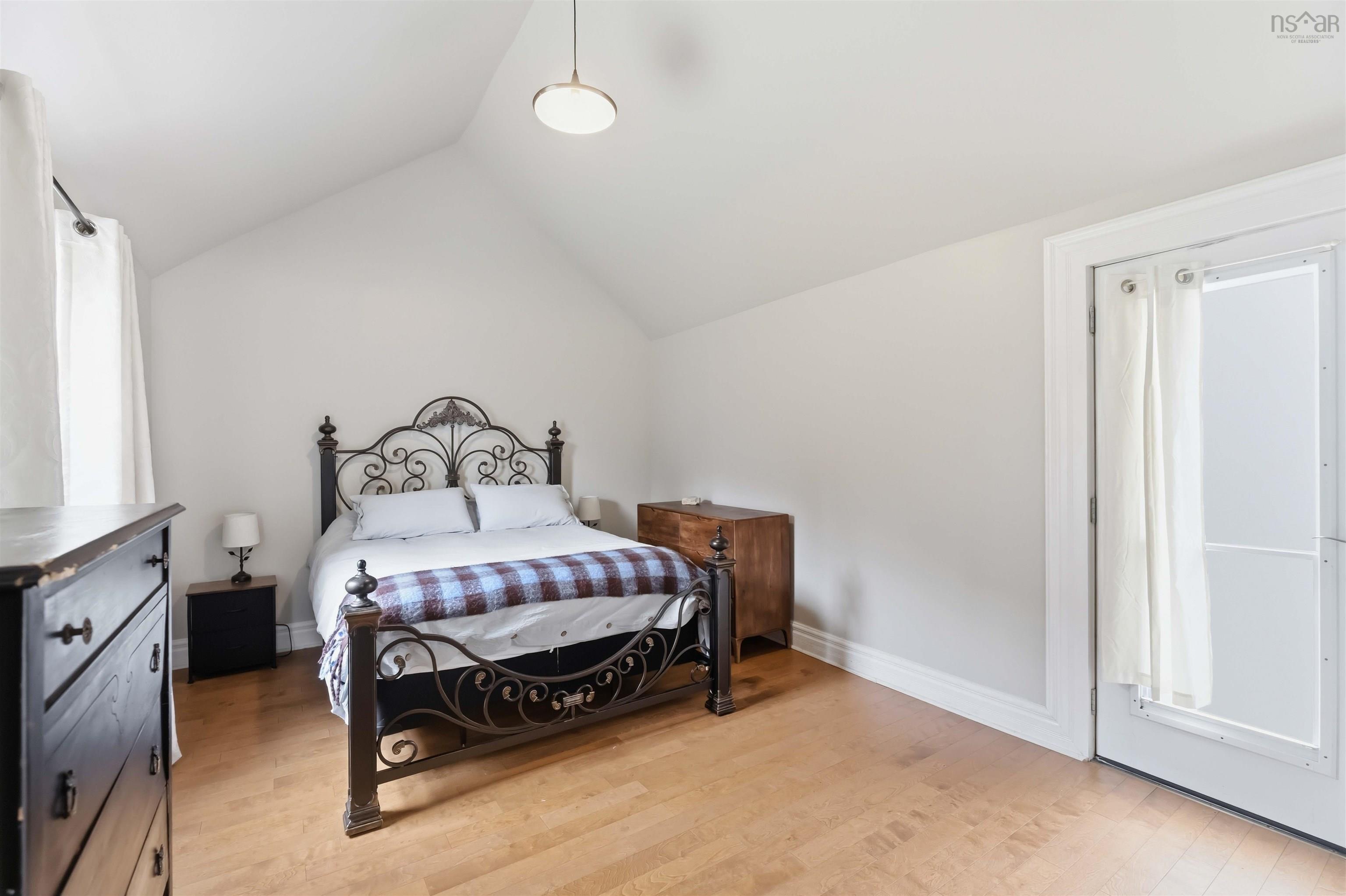 $390,000.00: 187 Water Street, Freeport