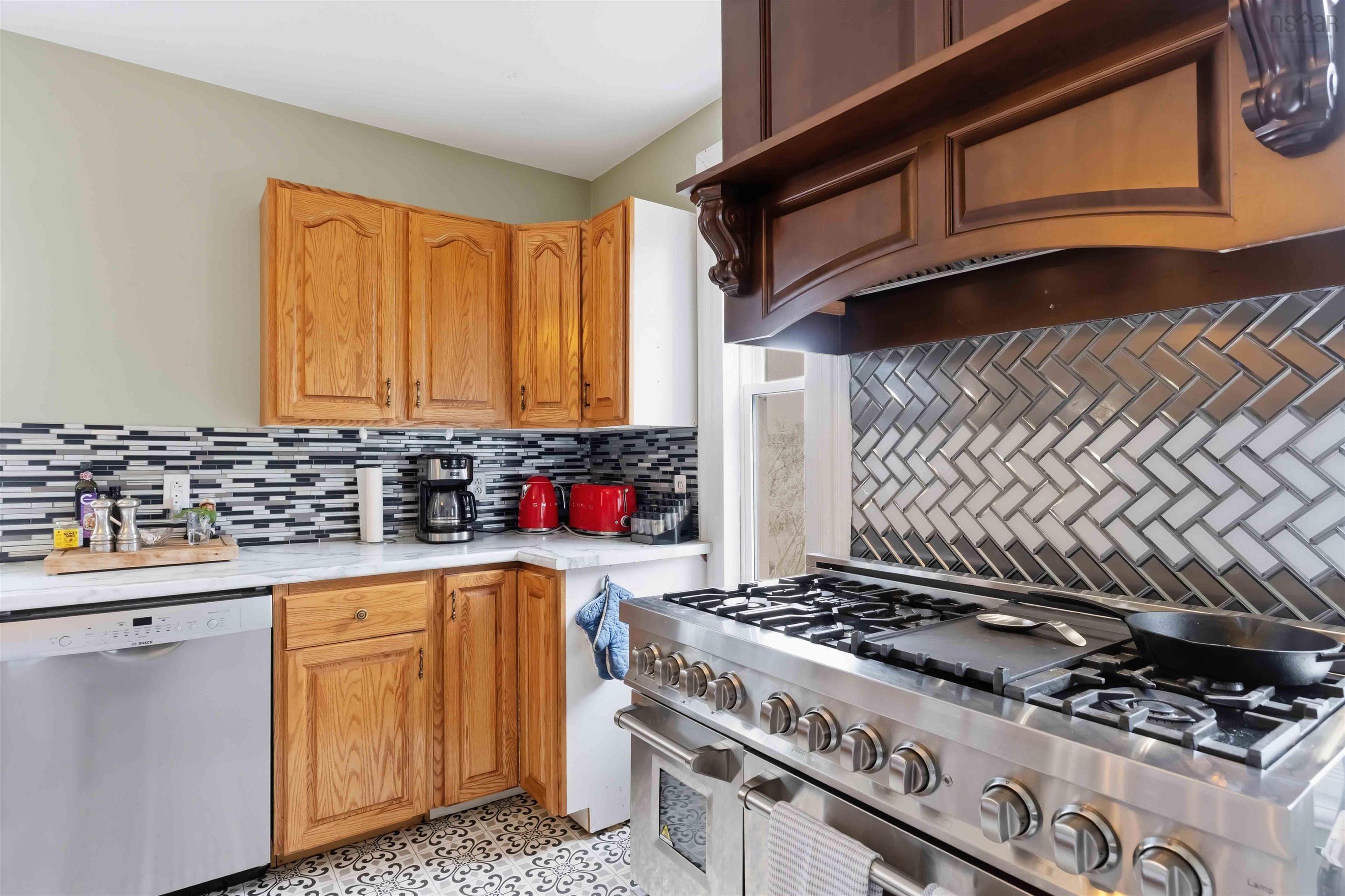 $390,000.00: 187 Water Street, Freeport