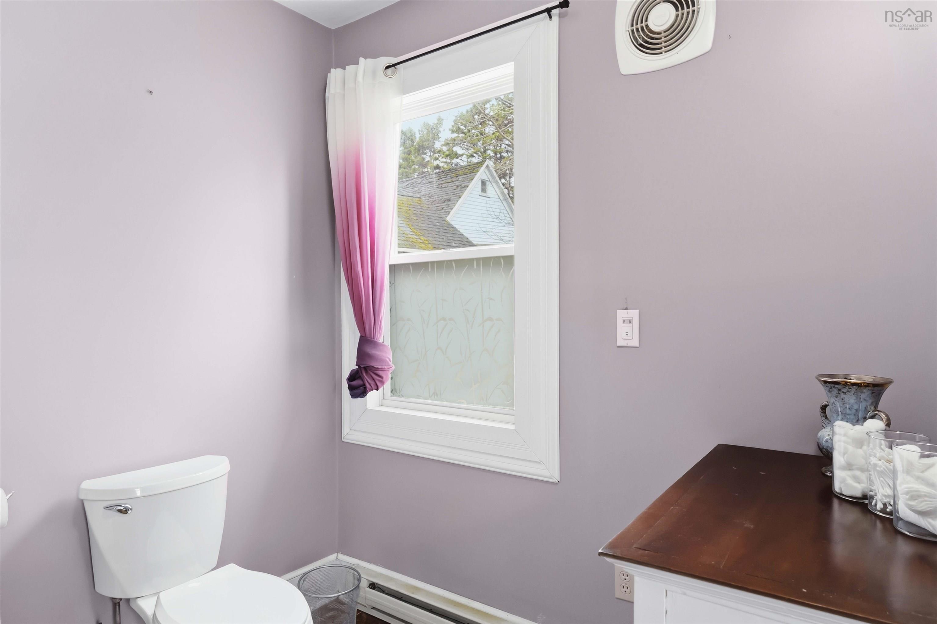 $390,000.00: 187 Water Street, Freeport