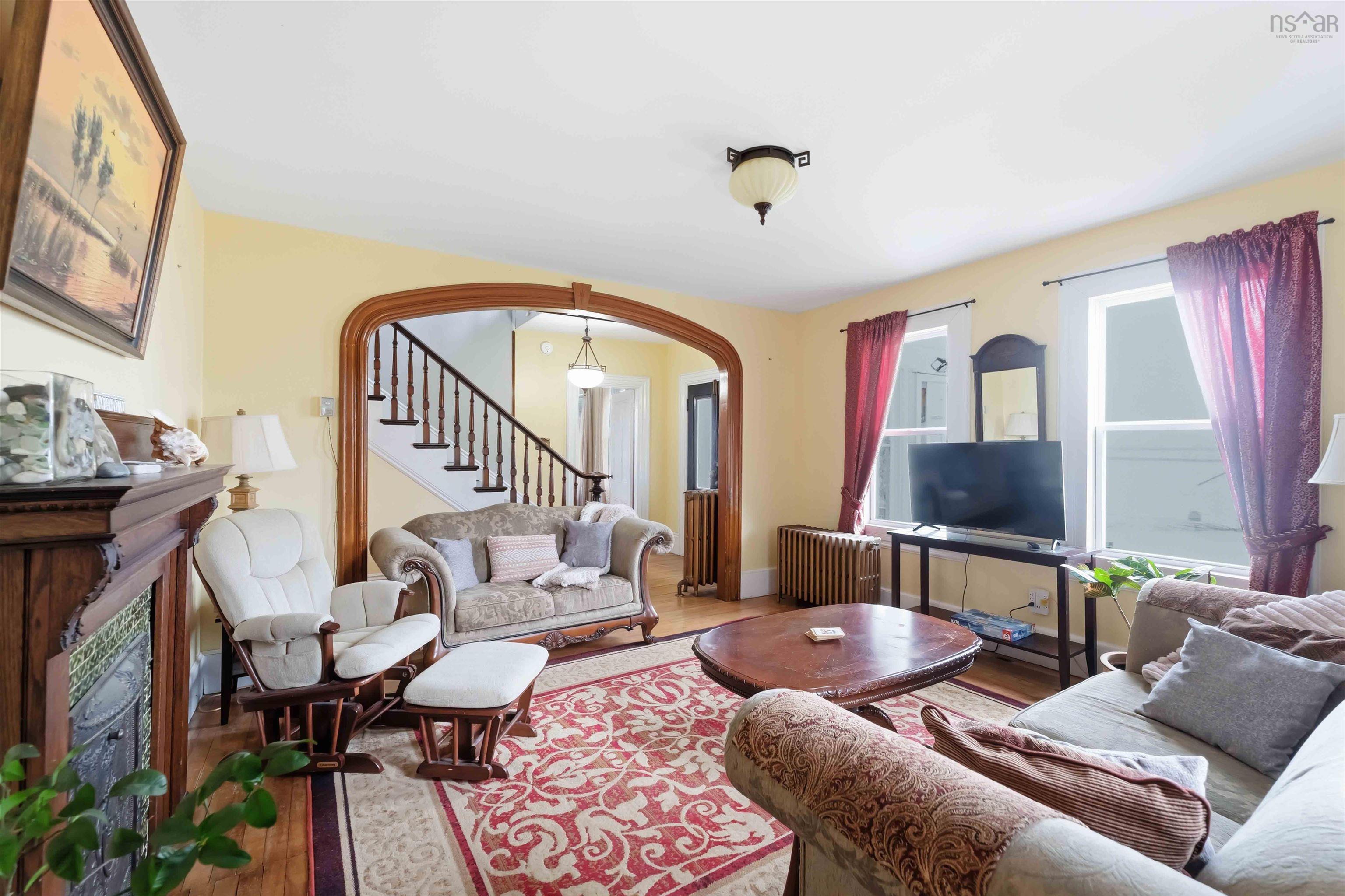 $390,000.00: 187 Water Street, Freeport