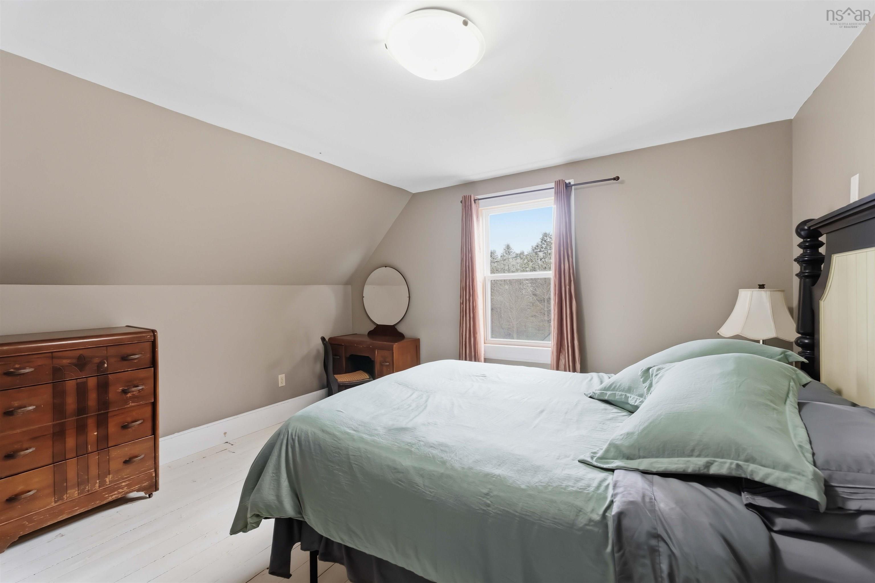 $390,000.00: 187 Water Street, Freeport