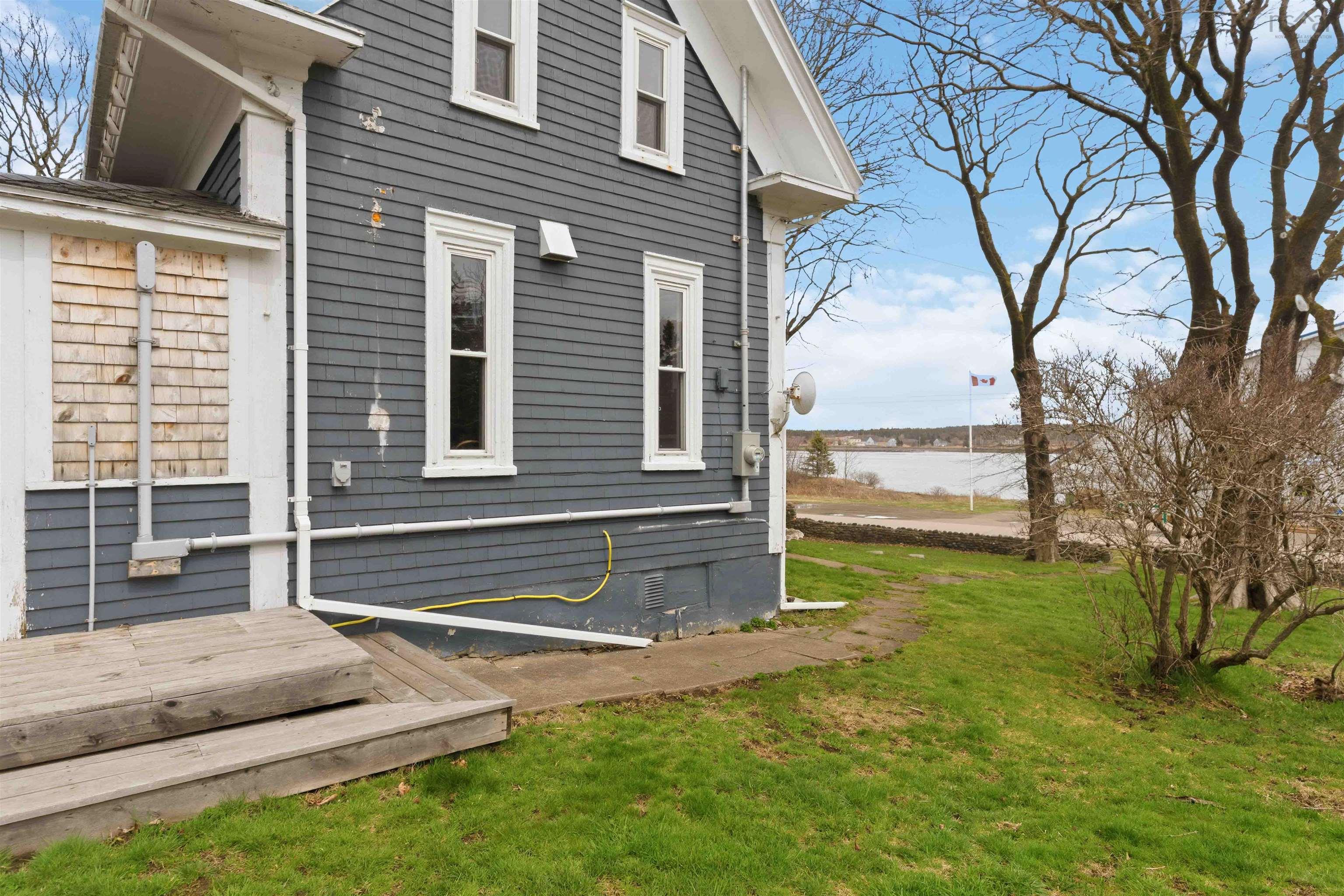 $390,000.00: 187 Water Street, Freeport