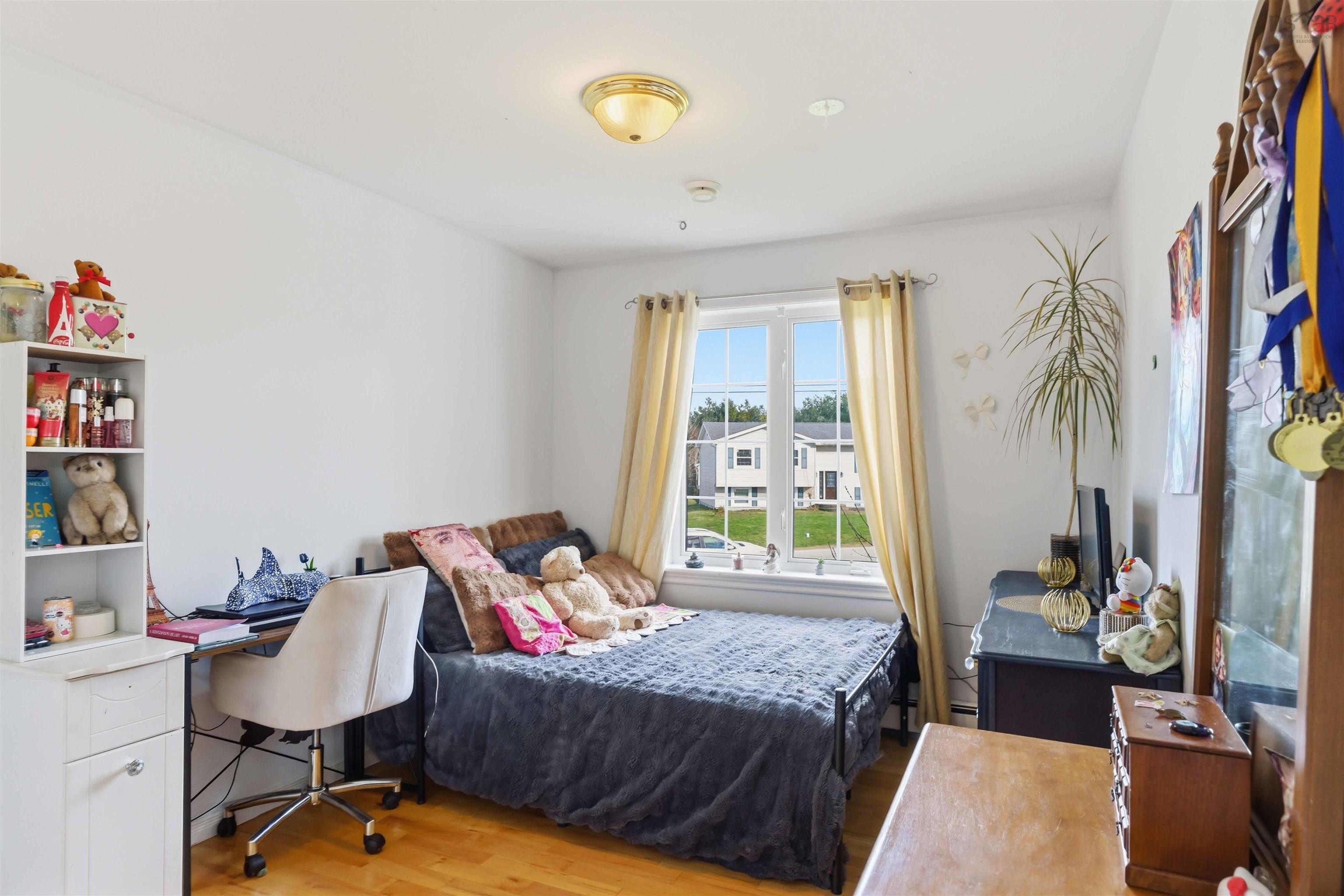 $559,900.00: 24 Rivercrest Lane, Greenwood