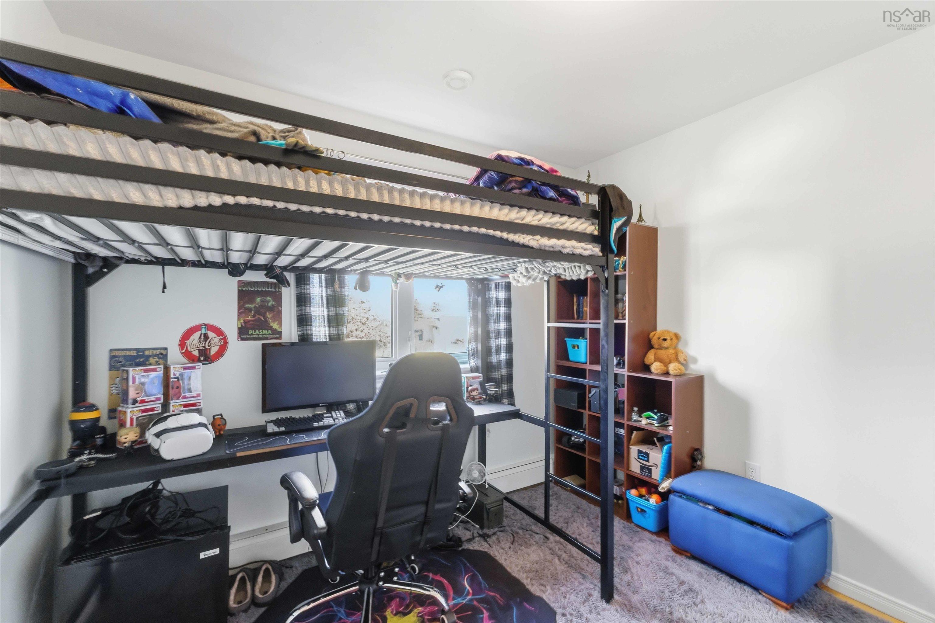 $559,900.00: 24 Rivercrest Lane, Greenwood