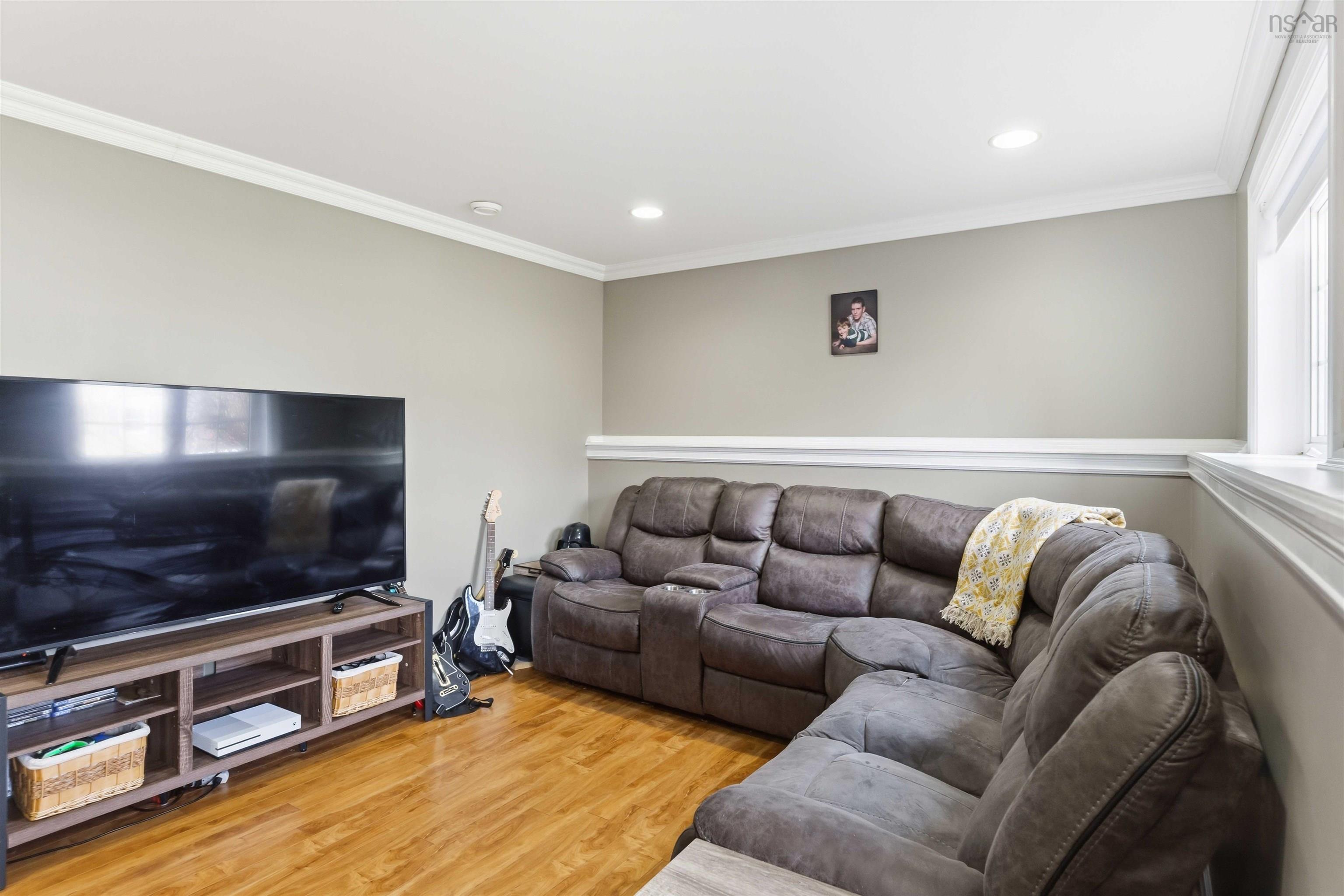 $559,900.00: 24 Rivercrest Lane, Greenwood