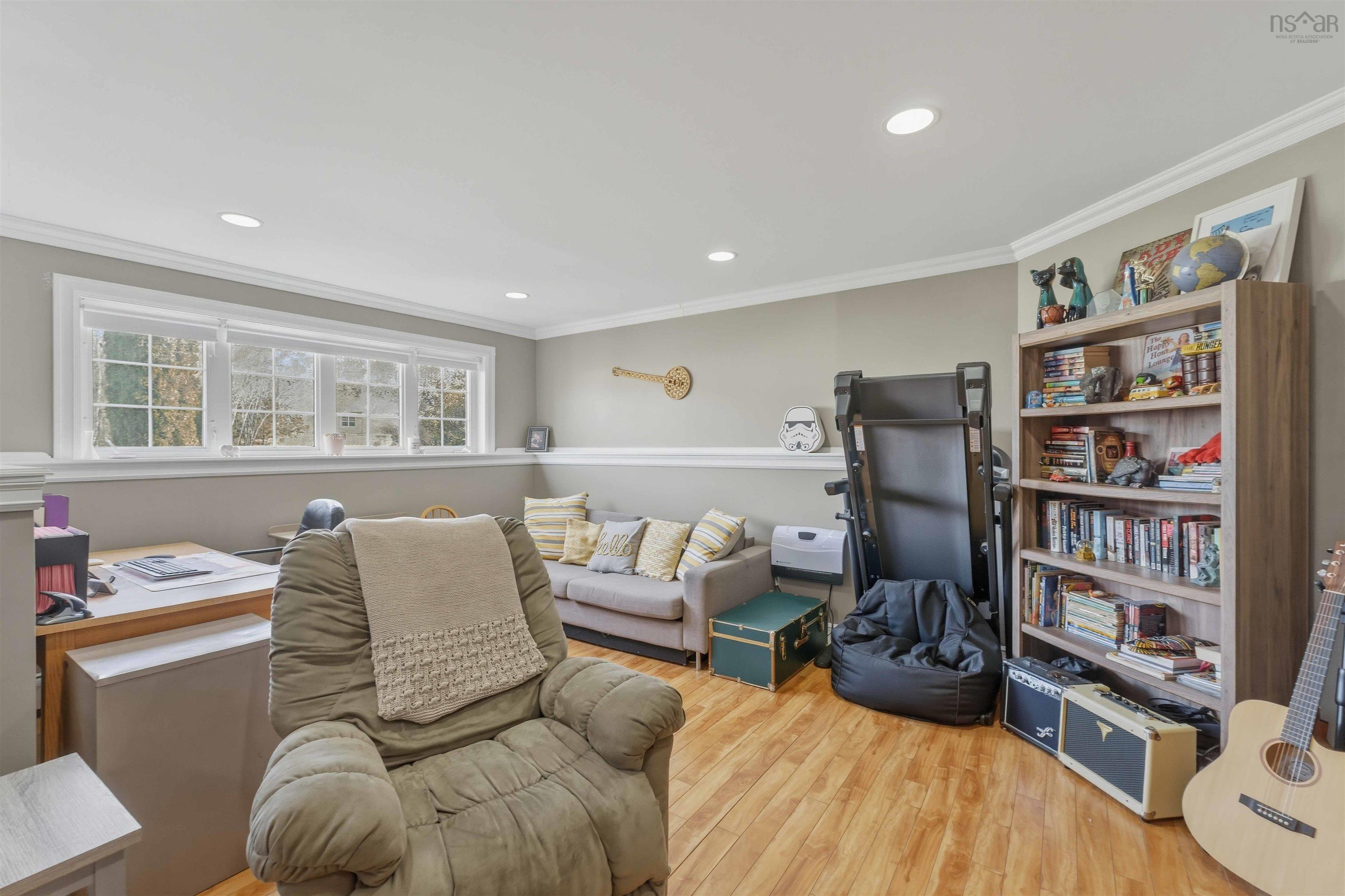 $559,900.00: 24 Rivercrest Lane, Greenwood