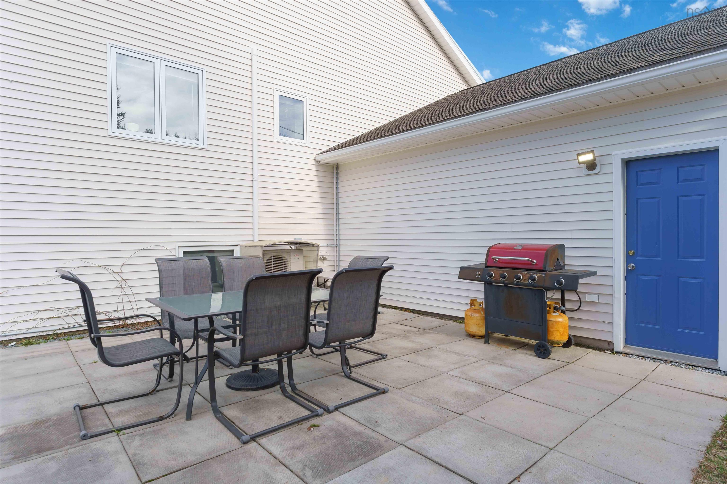 $559,900.00: 24 Rivercrest Lane, Greenwood