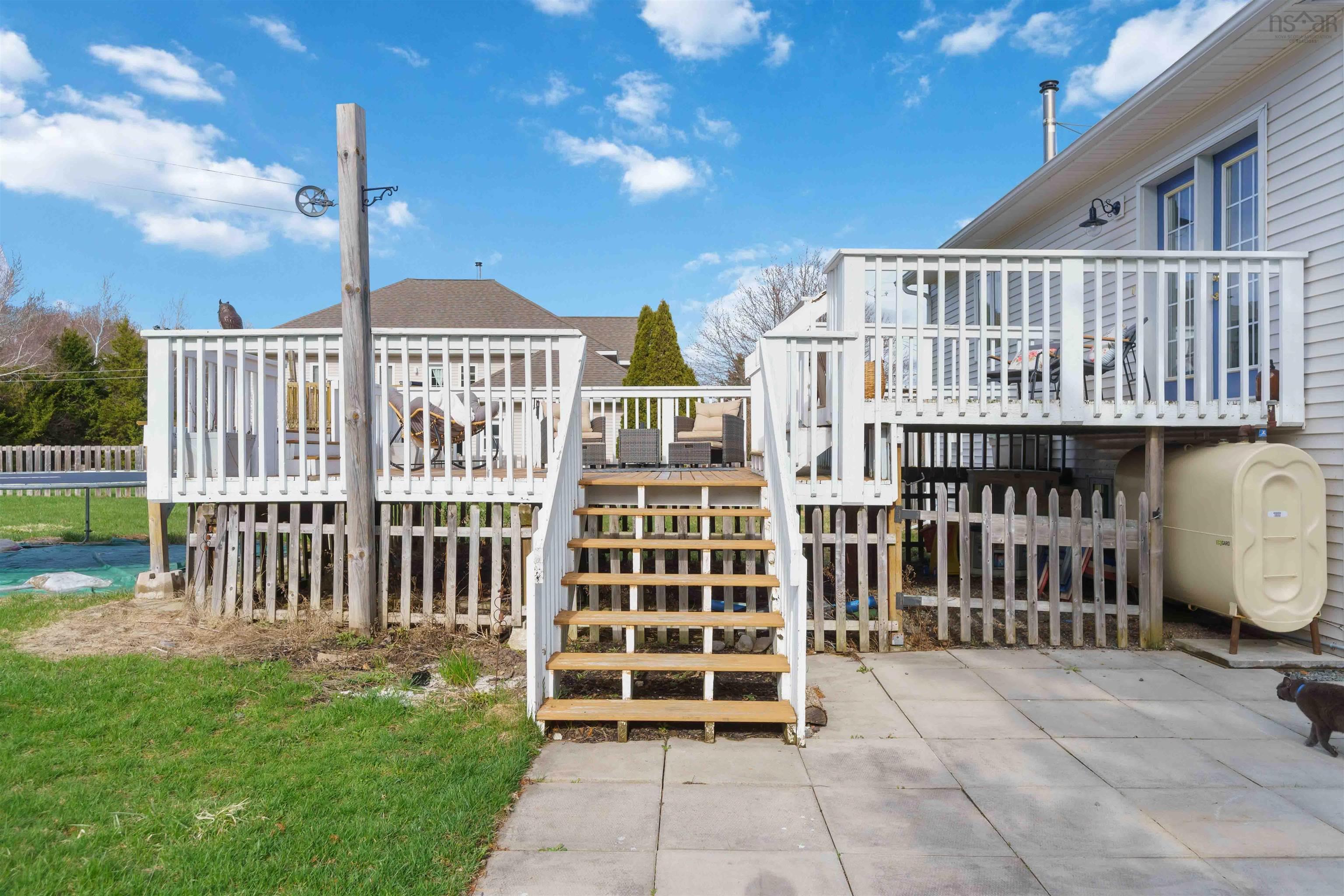 $559,900.00: 24 Rivercrest Lane, Greenwood