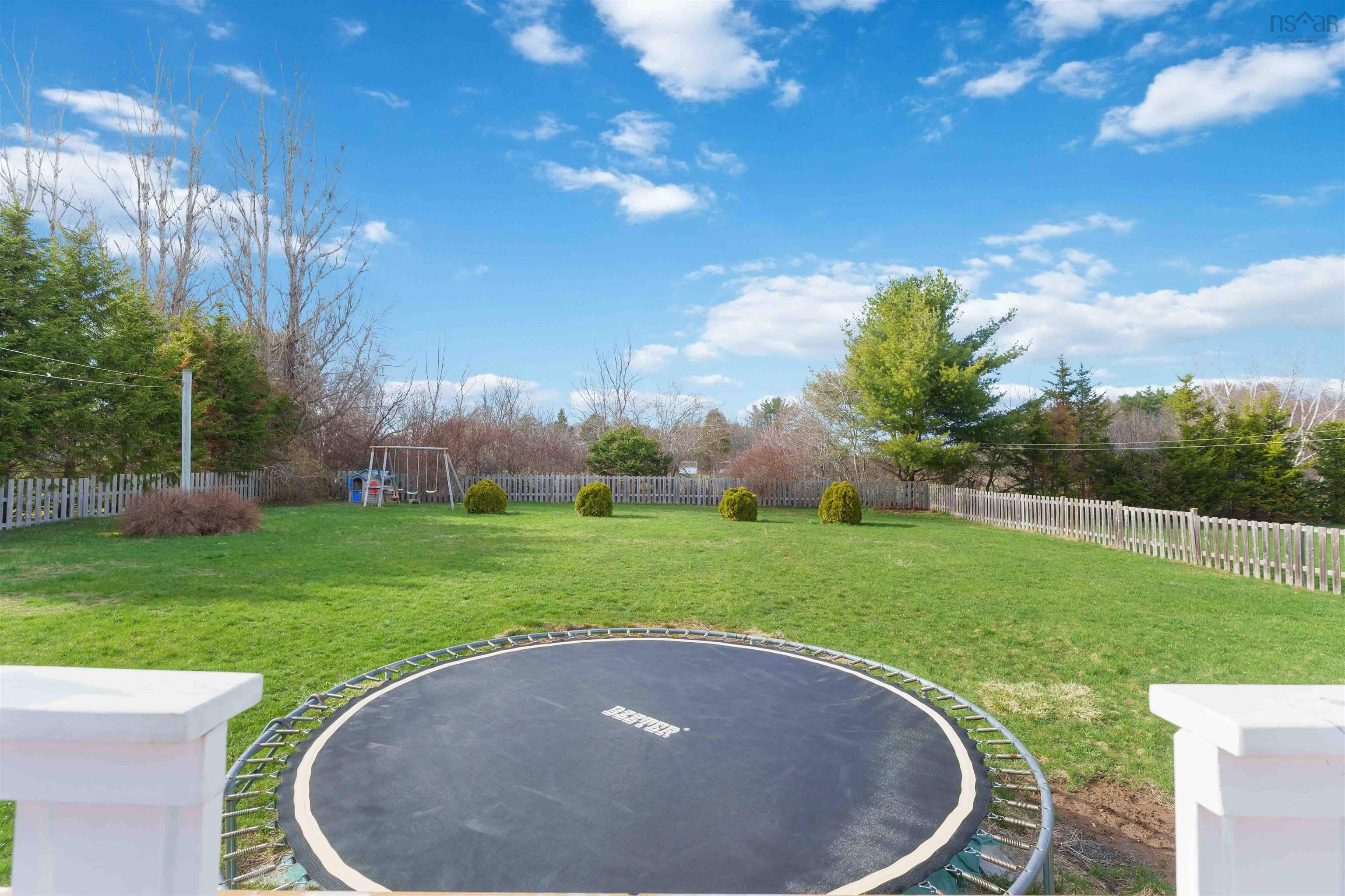 $559,900.00: 24 Rivercrest Lane, Greenwood