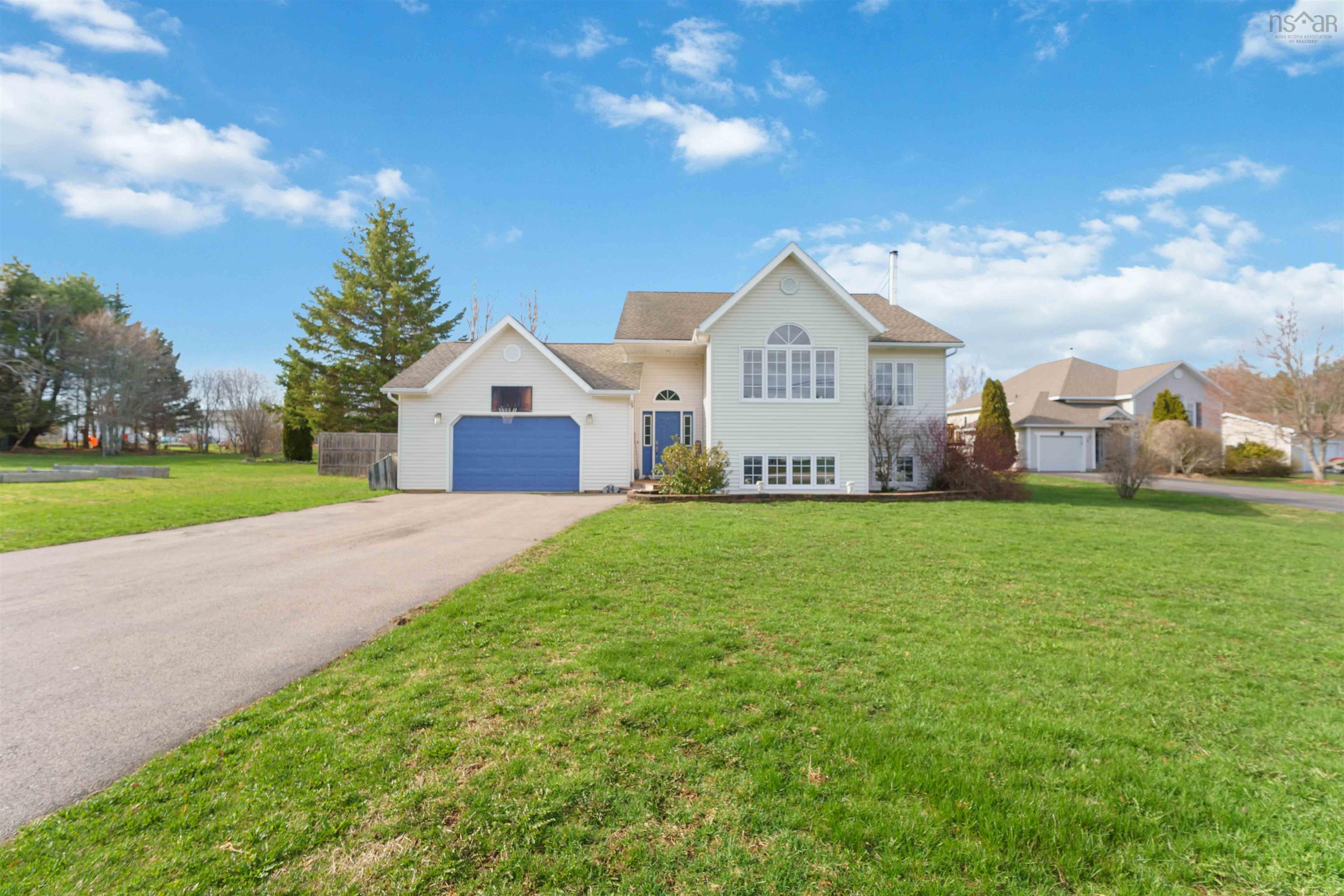 $559,900.00: 24 Rivercrest Lane, Greenwood