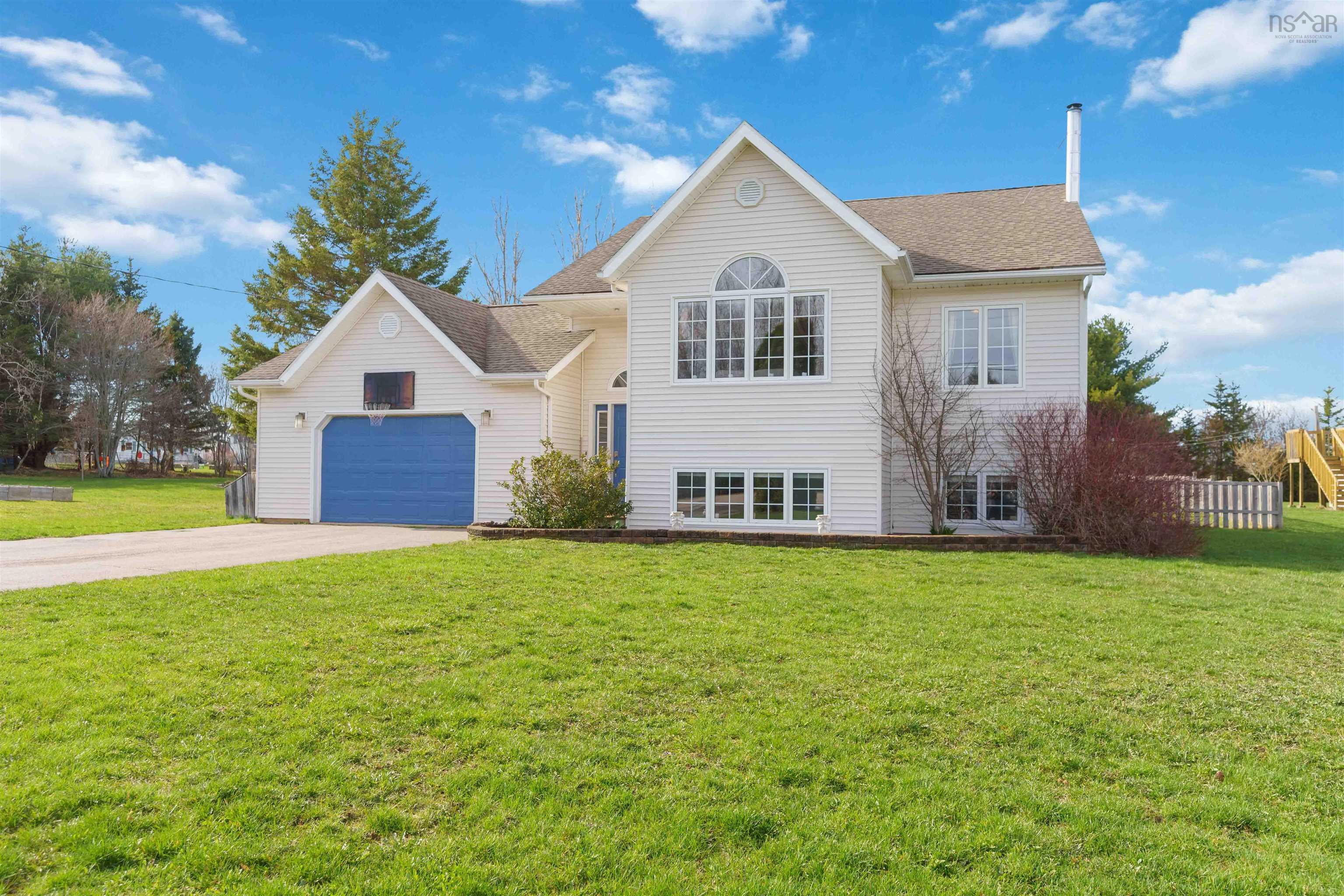 $559,900.00: 24 Rivercrest Lane, Greenwood