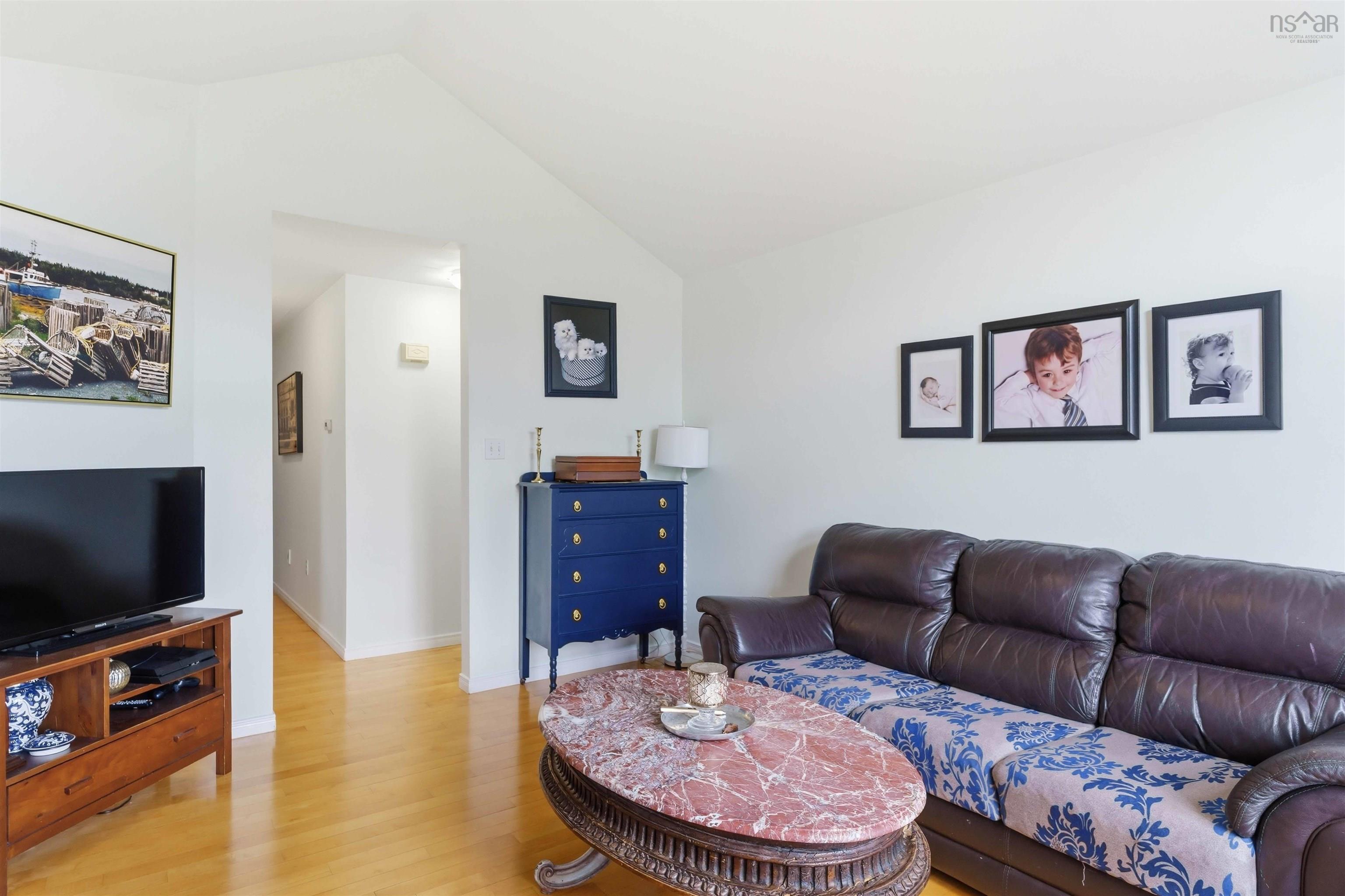 $559,900.00: 24 Rivercrest Lane, Greenwood