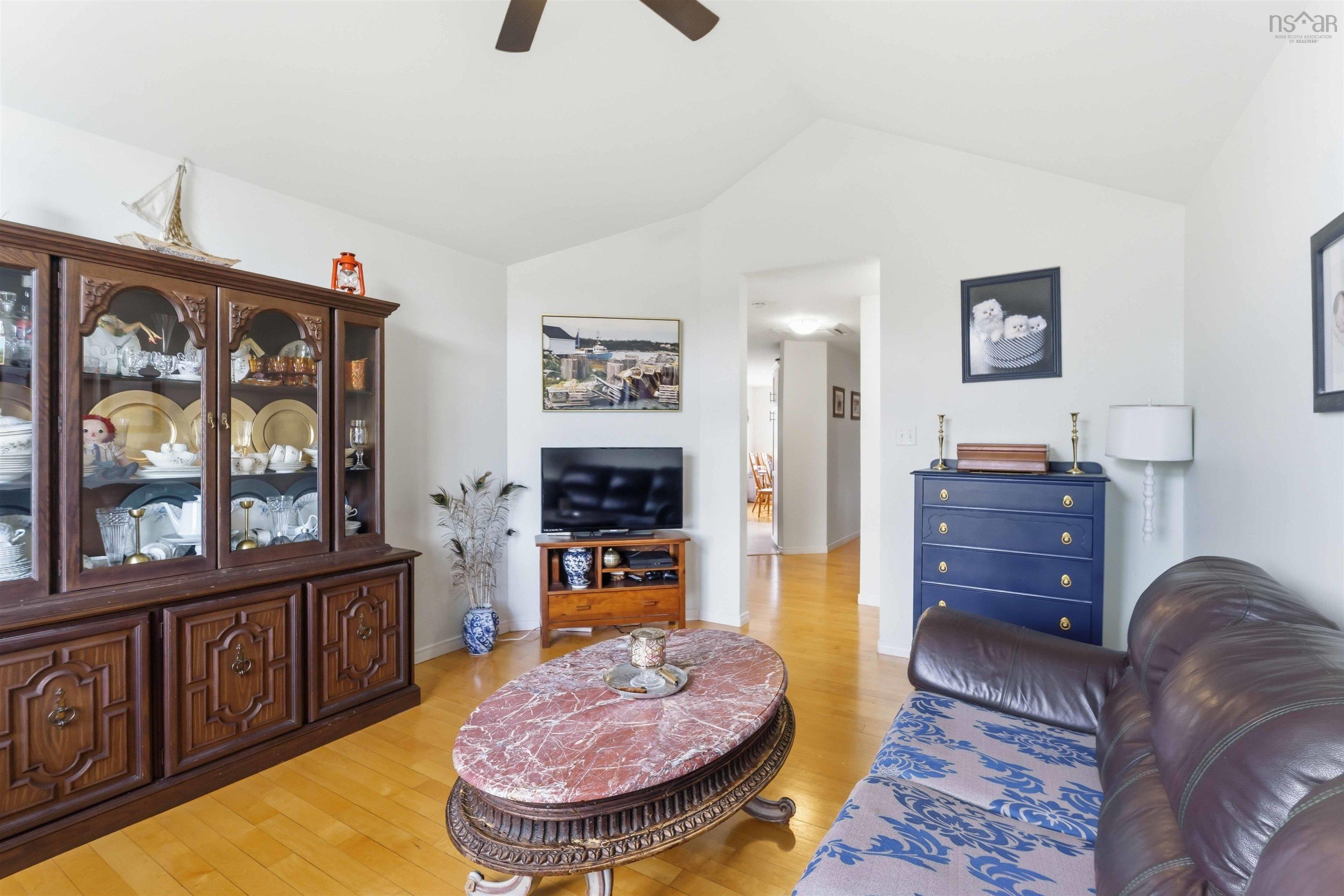 $559,900.00: 24 Rivercrest Lane, Greenwood