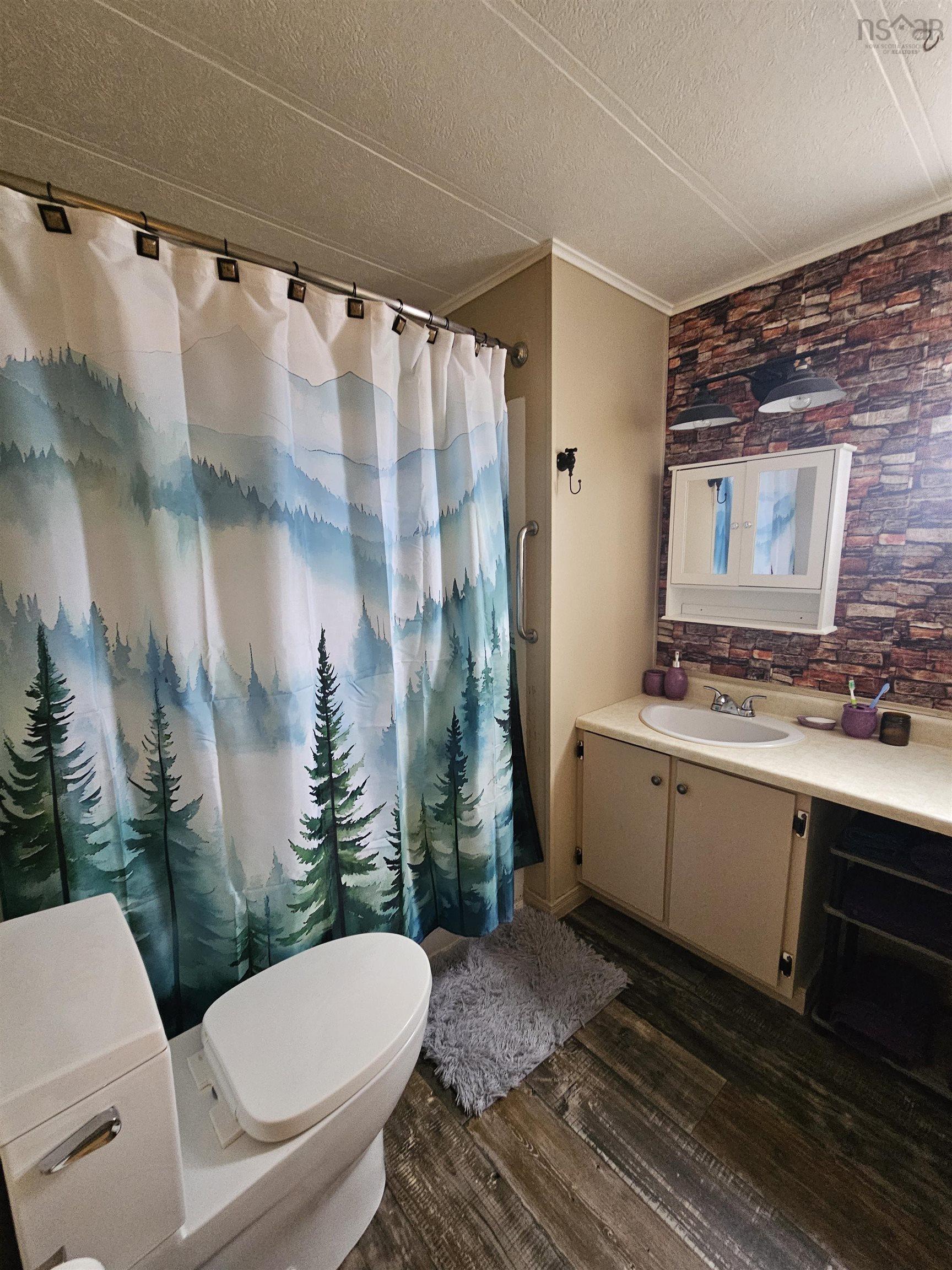 $109,000.00: 45 Church Street, Florence