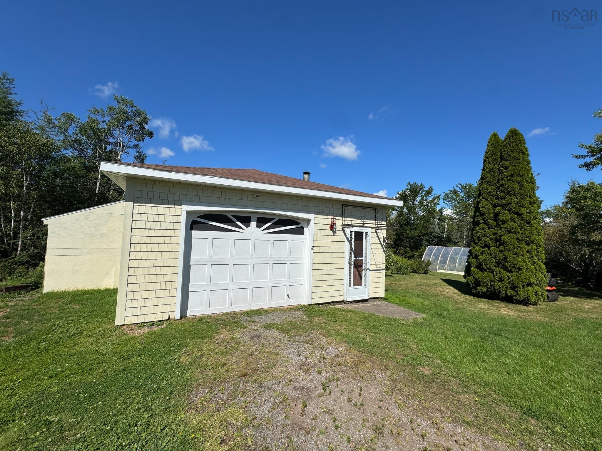 $389,000.00: 482 Intervale Road, Rock Elm