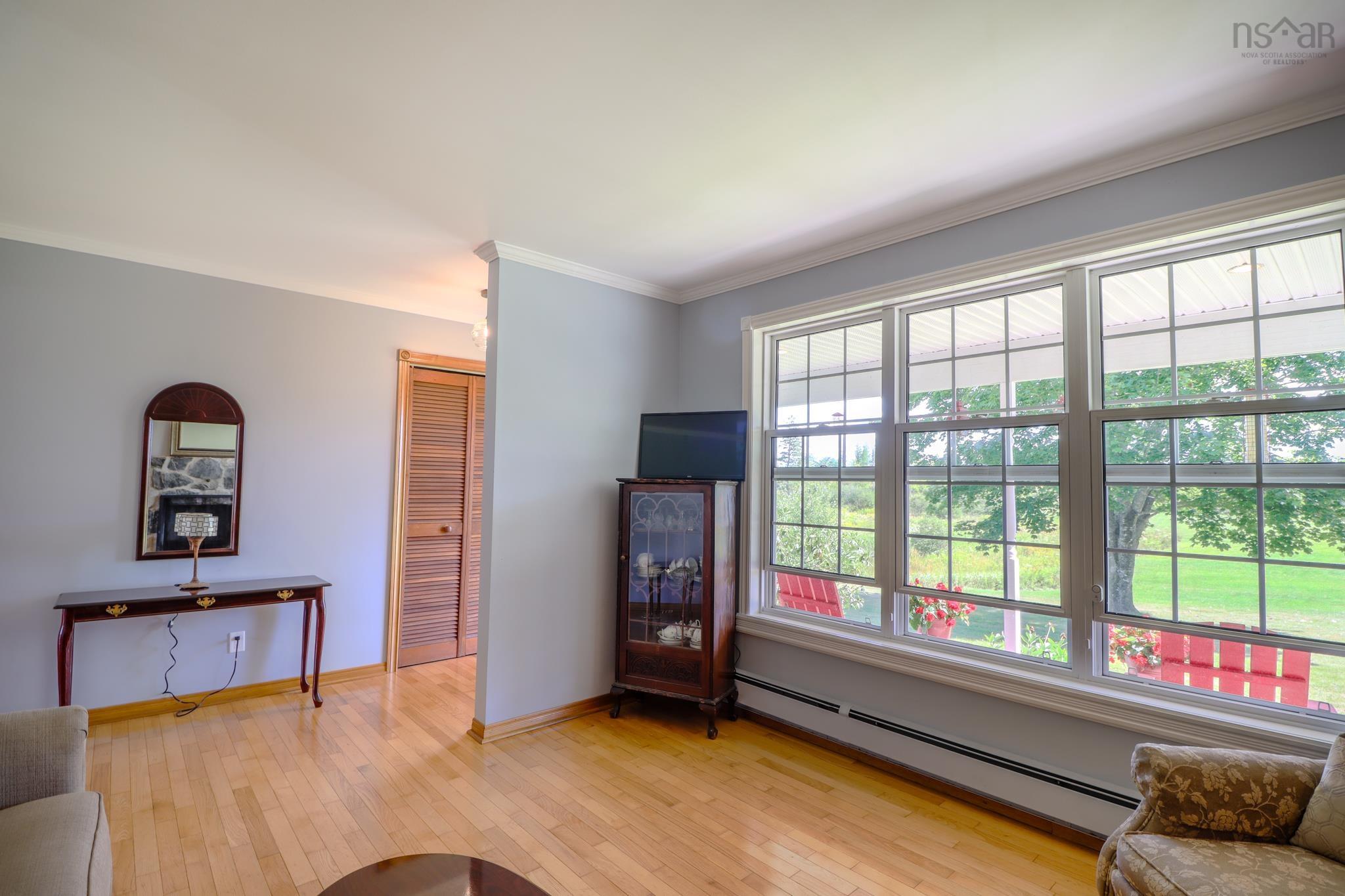 $389,000.00: 482 Intervale Road, Rock Elm