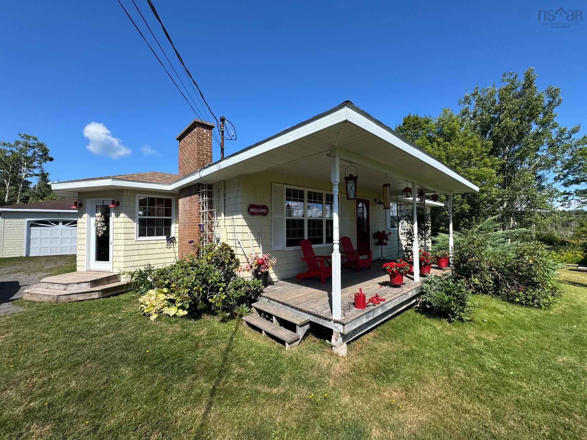 $389,000.00: 482 Intervale Road, Rock Elm