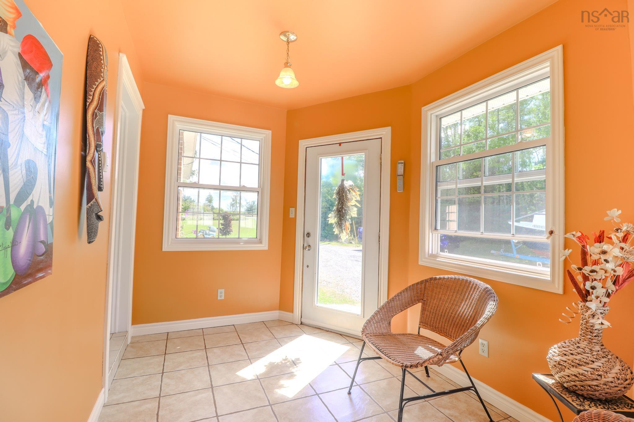 $389,000.00: 482 Intervale Road, Rock Elm