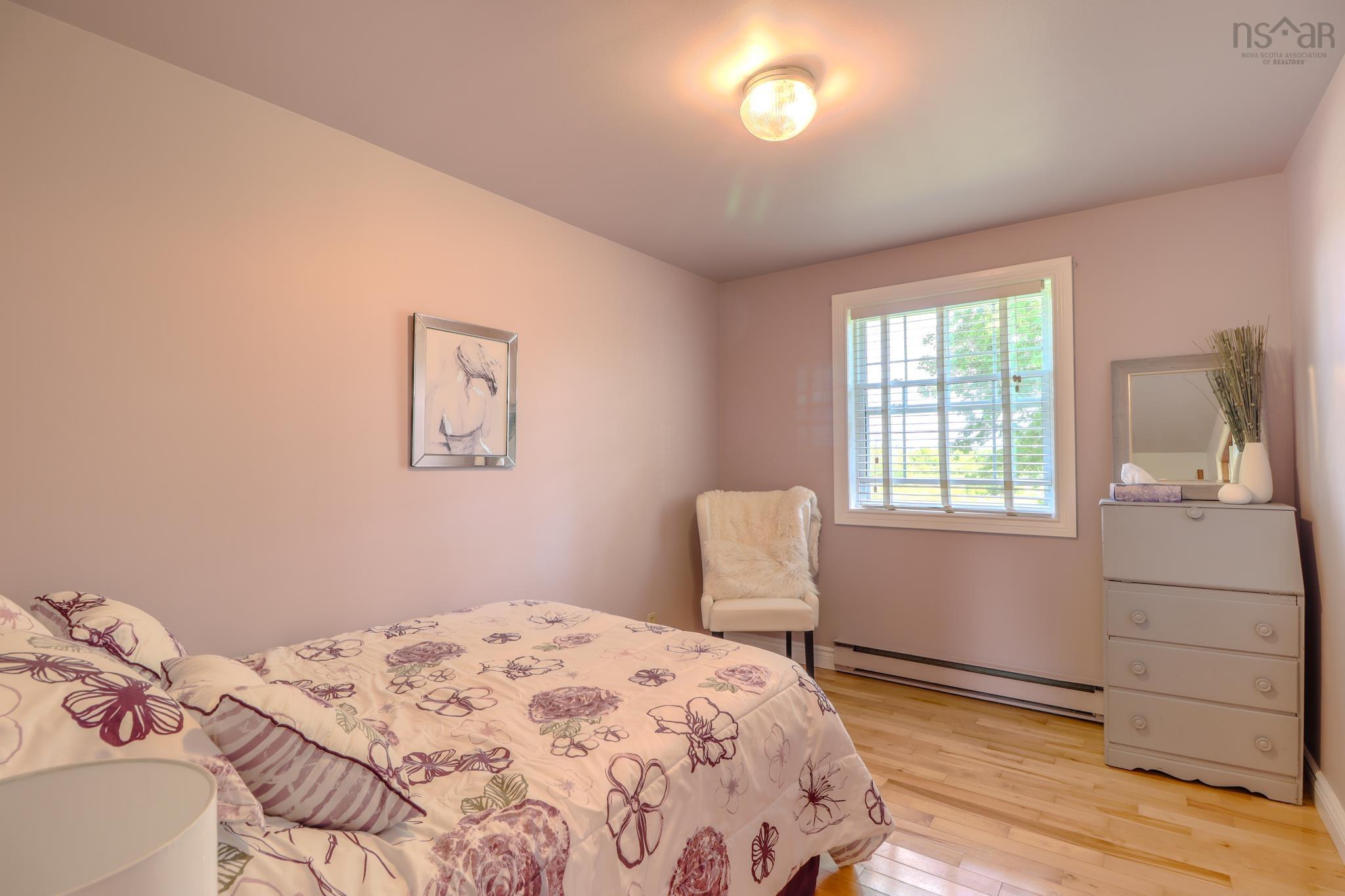 $389,000.00: 482 Intervale Road, Rock Elm