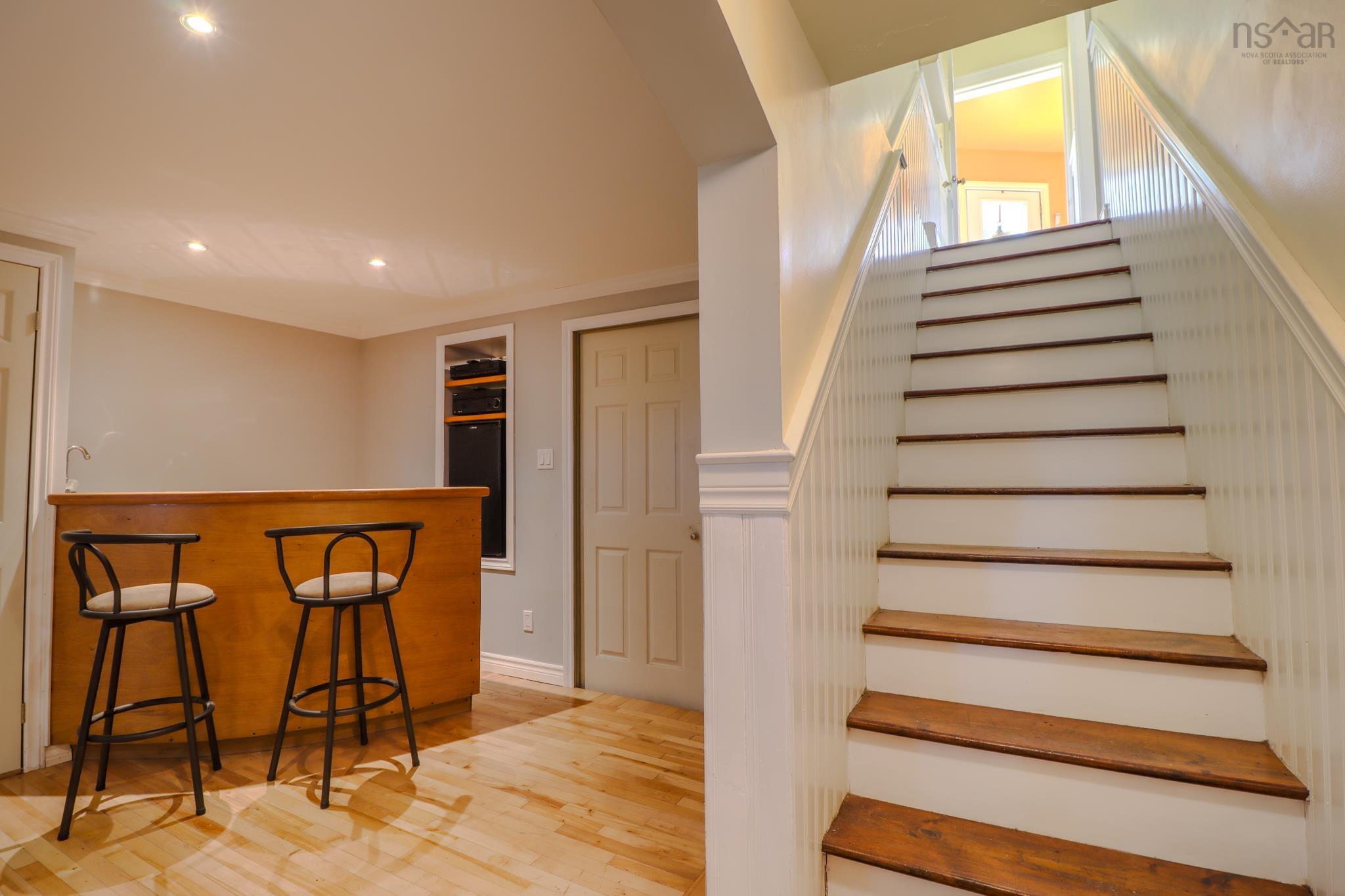 $389,000.00: 482 Intervale Road, Rock Elm