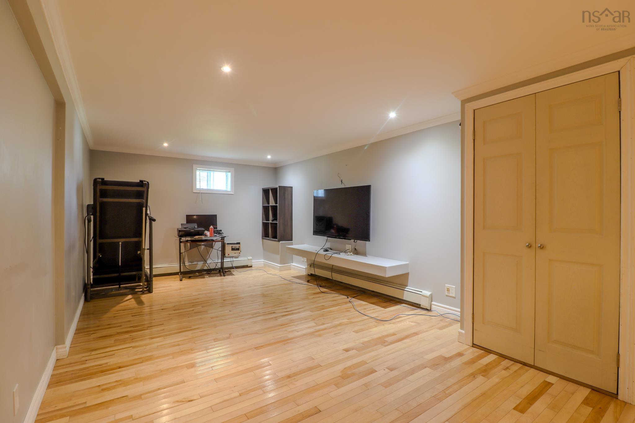 $389,000.00: 482 Intervale Road, Rock Elm