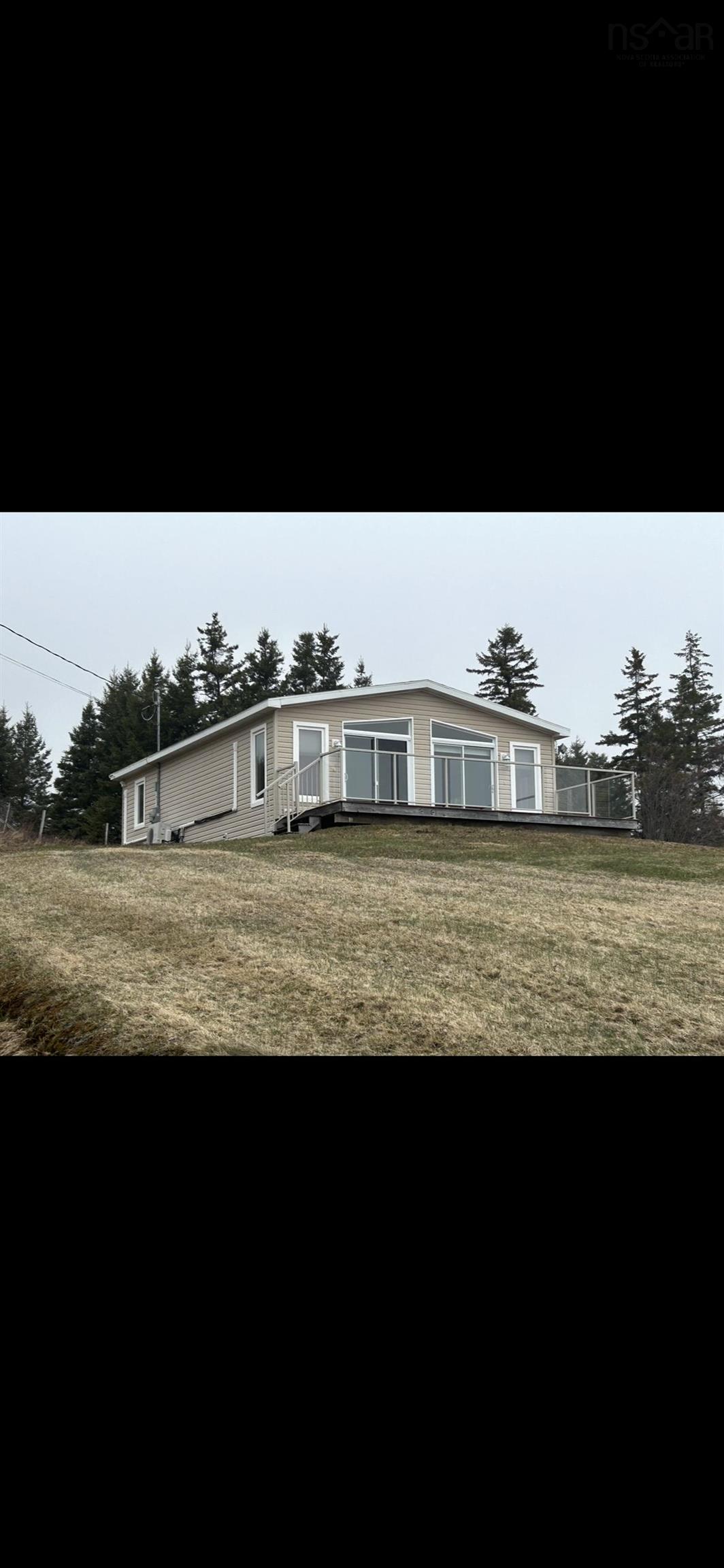 $274,900.00: 5985 Highway 337, Cape George