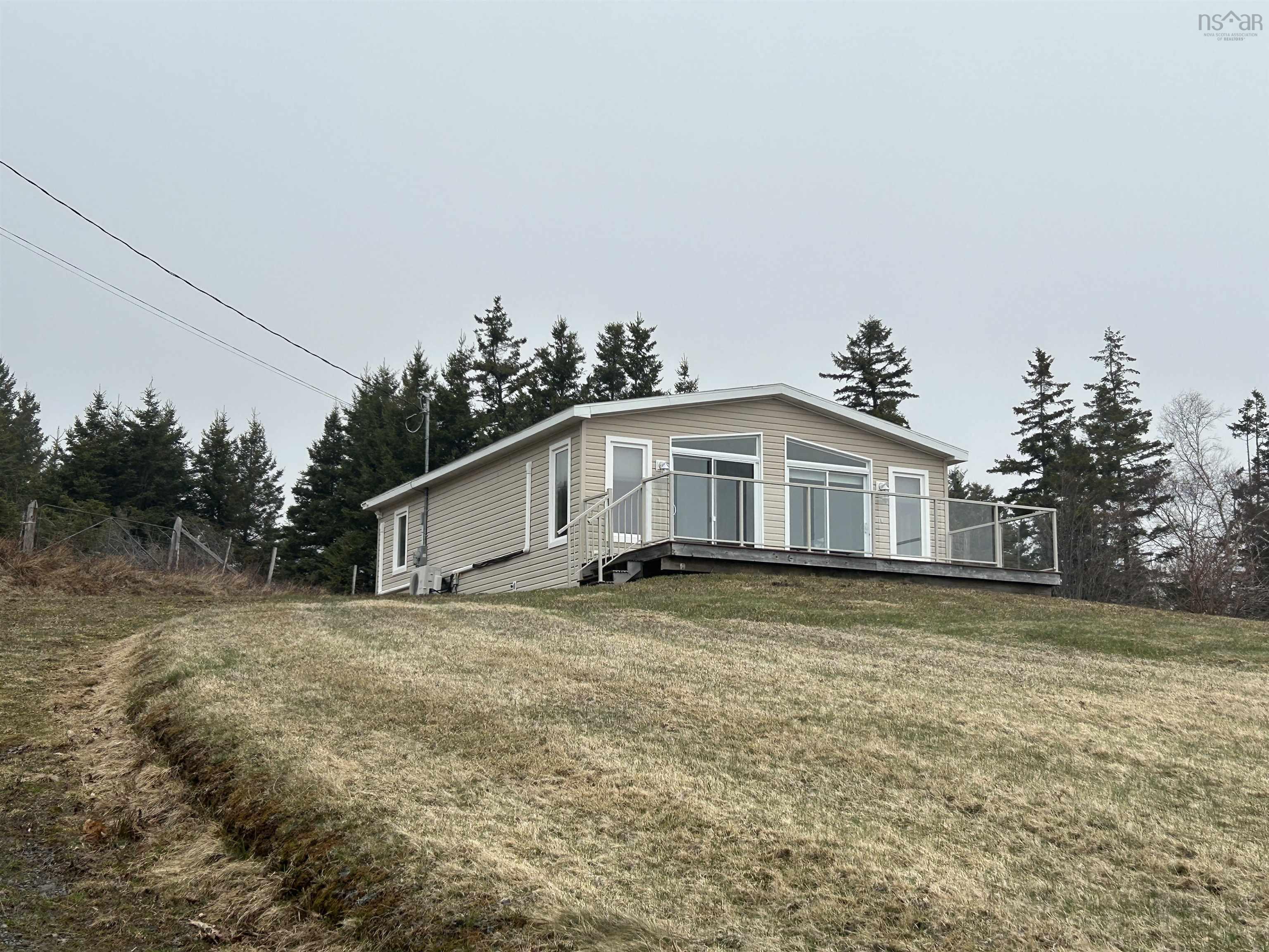 $274,900.00: 5985 Highway 337, Cape George