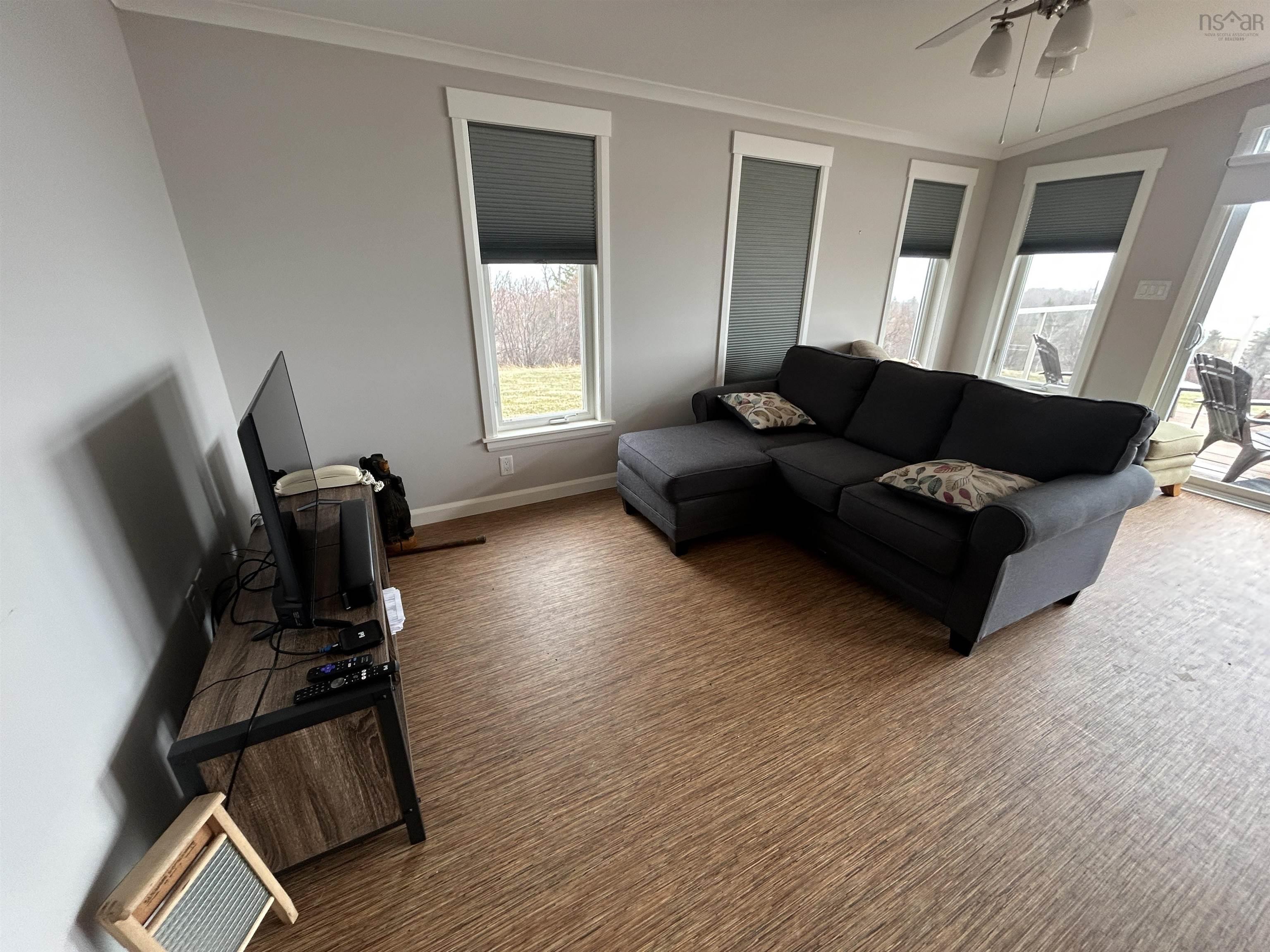 $274,900.00: 5985 Highway 337, Cape George