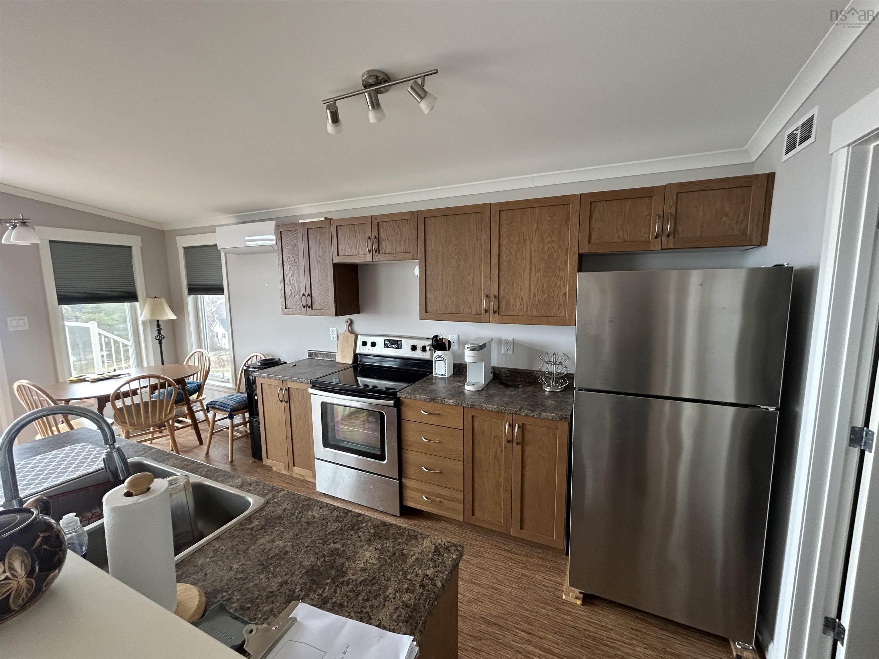 $274,900.00: 5985 Highway 337, Cape George