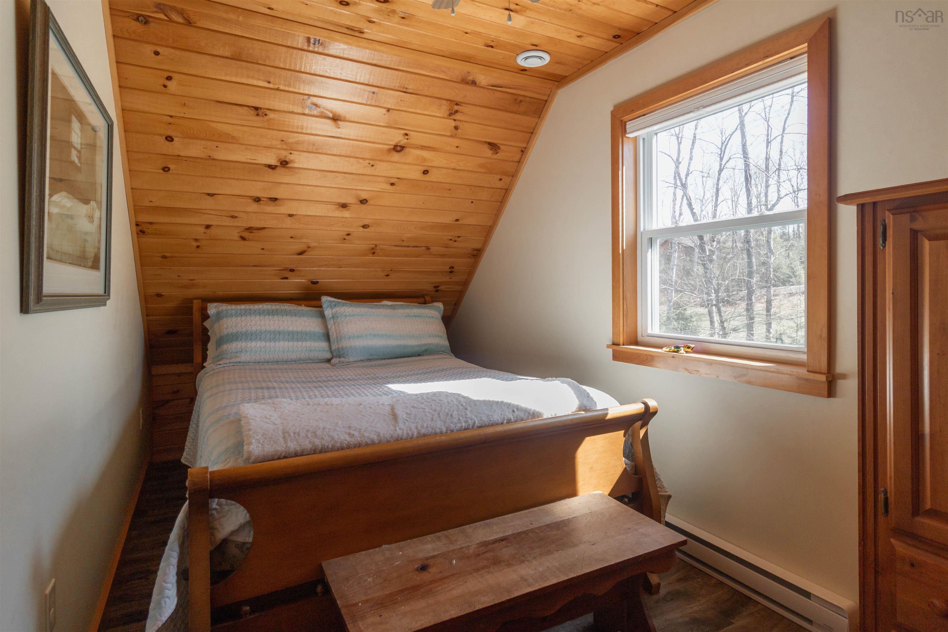 $599,900.00: 3 68 Western Point Lane, Mount Uniacke