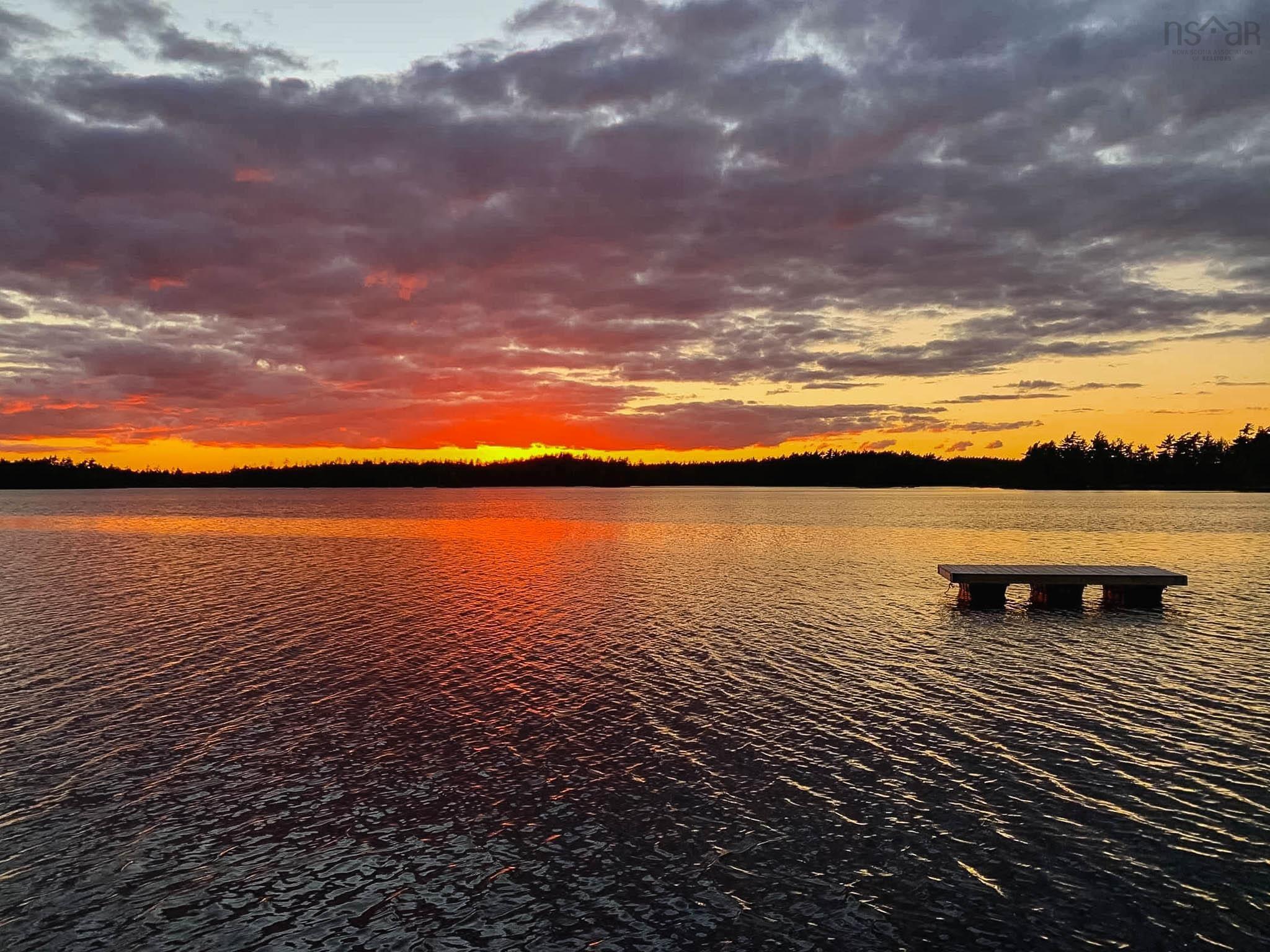 $599,900.00: 3 68 Western Point Lane, Mount Uniacke