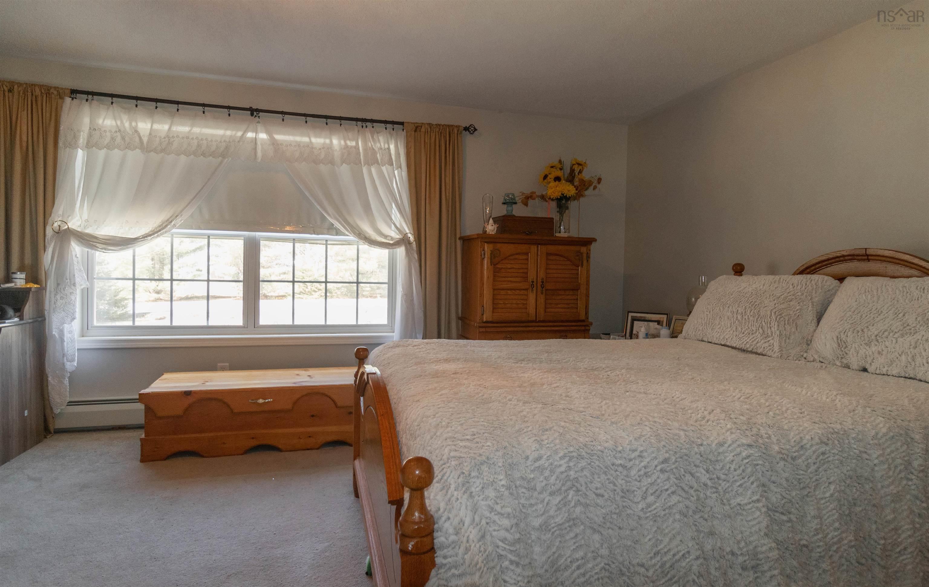 $499,999.00: 1 Rainbow Drive, Mount Uniacke