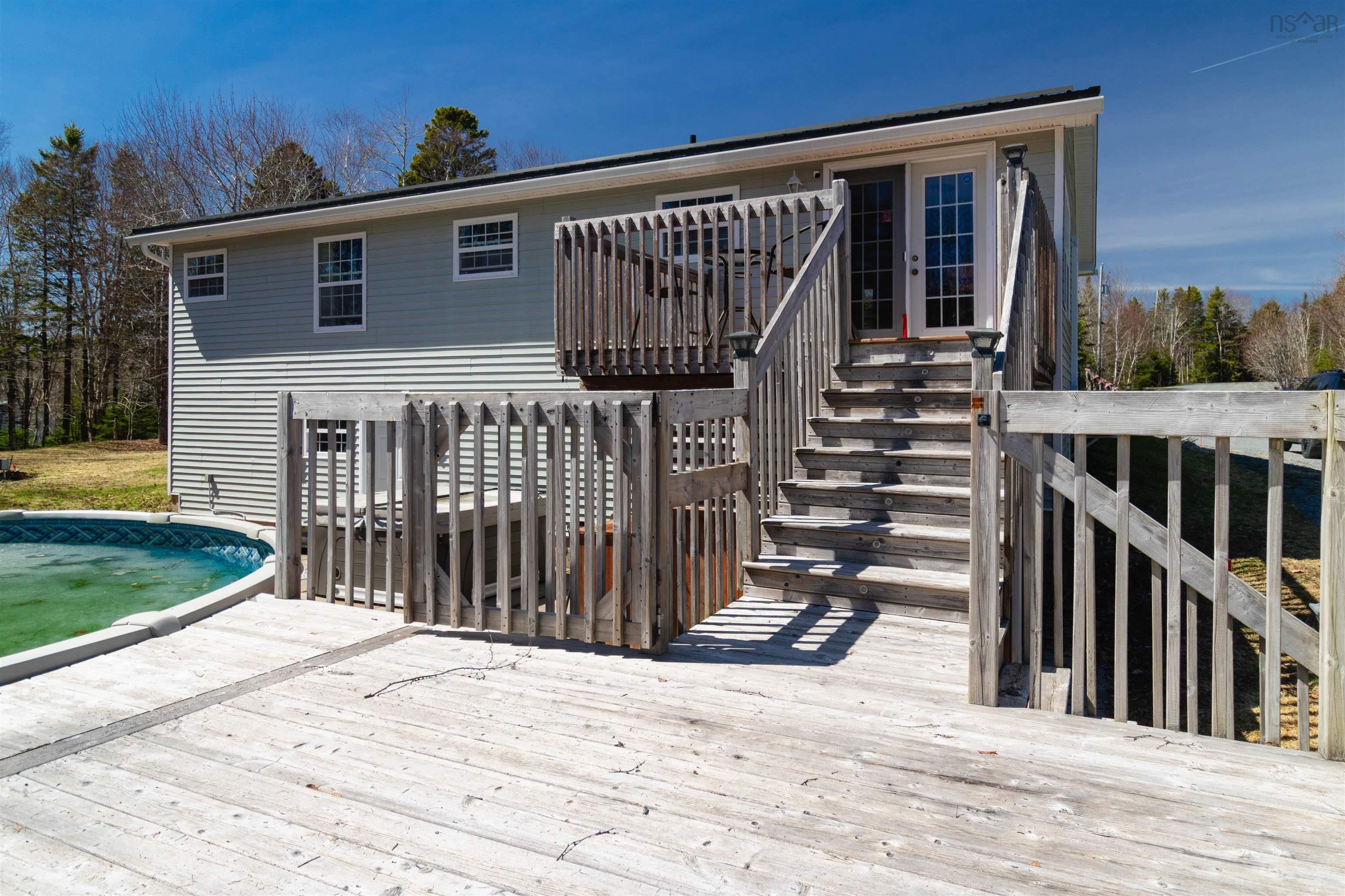$499,999.00: 1 Rainbow Drive, Mount Uniacke