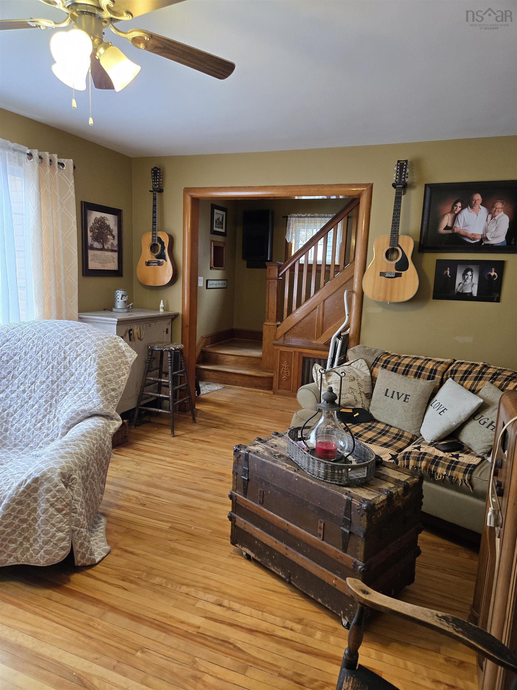 $369,900.00: 87 Harold Street Street, Sydney