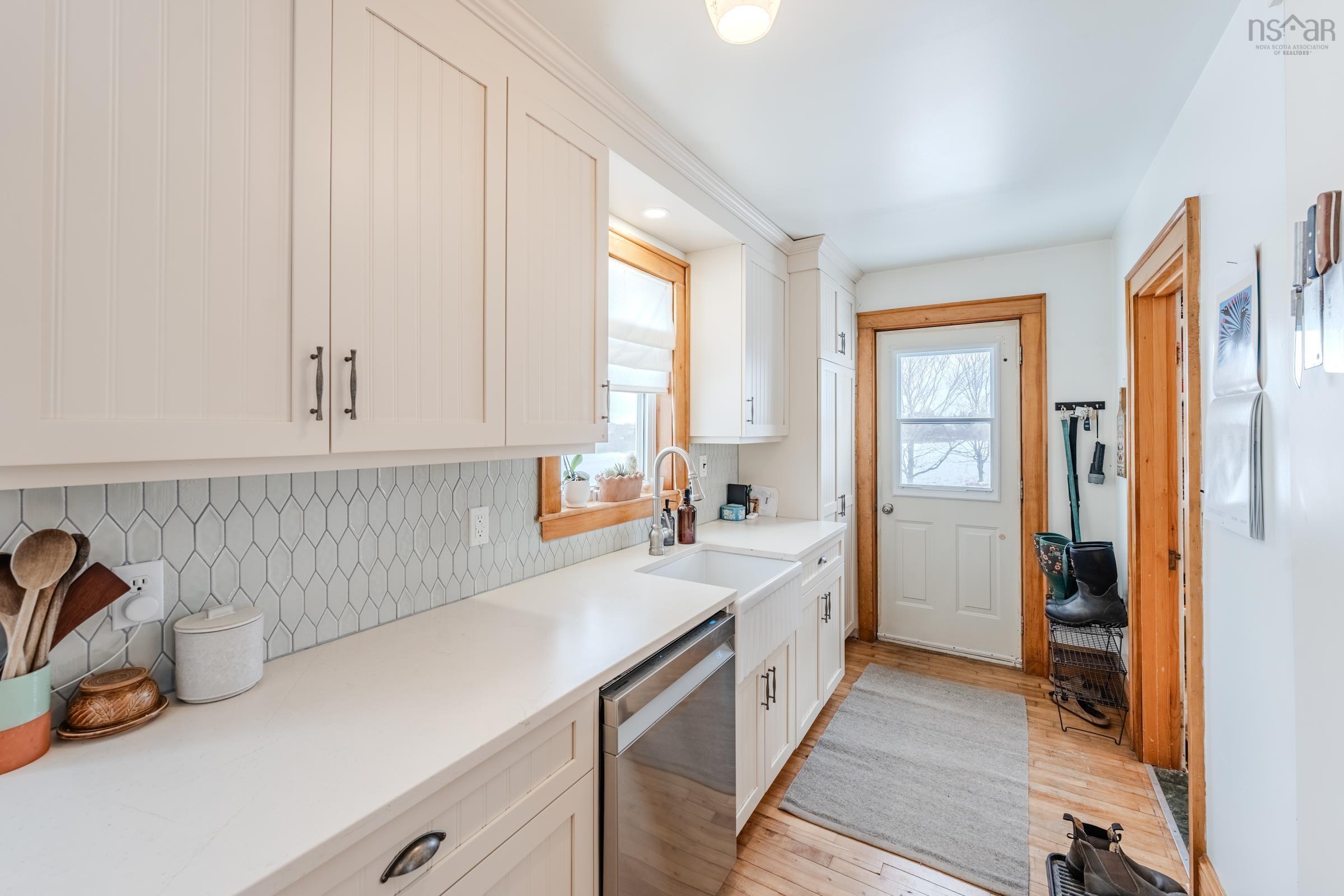 $349,000.00: 8882 Highway 1, Meteghan River