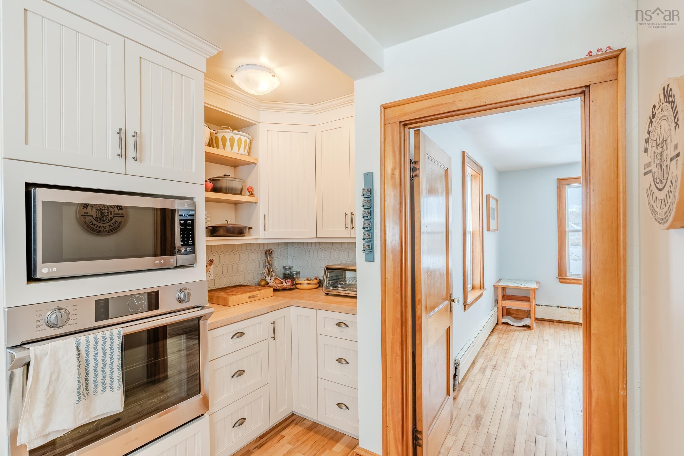 $349,000.00: 8882 Highway 1, Meteghan River