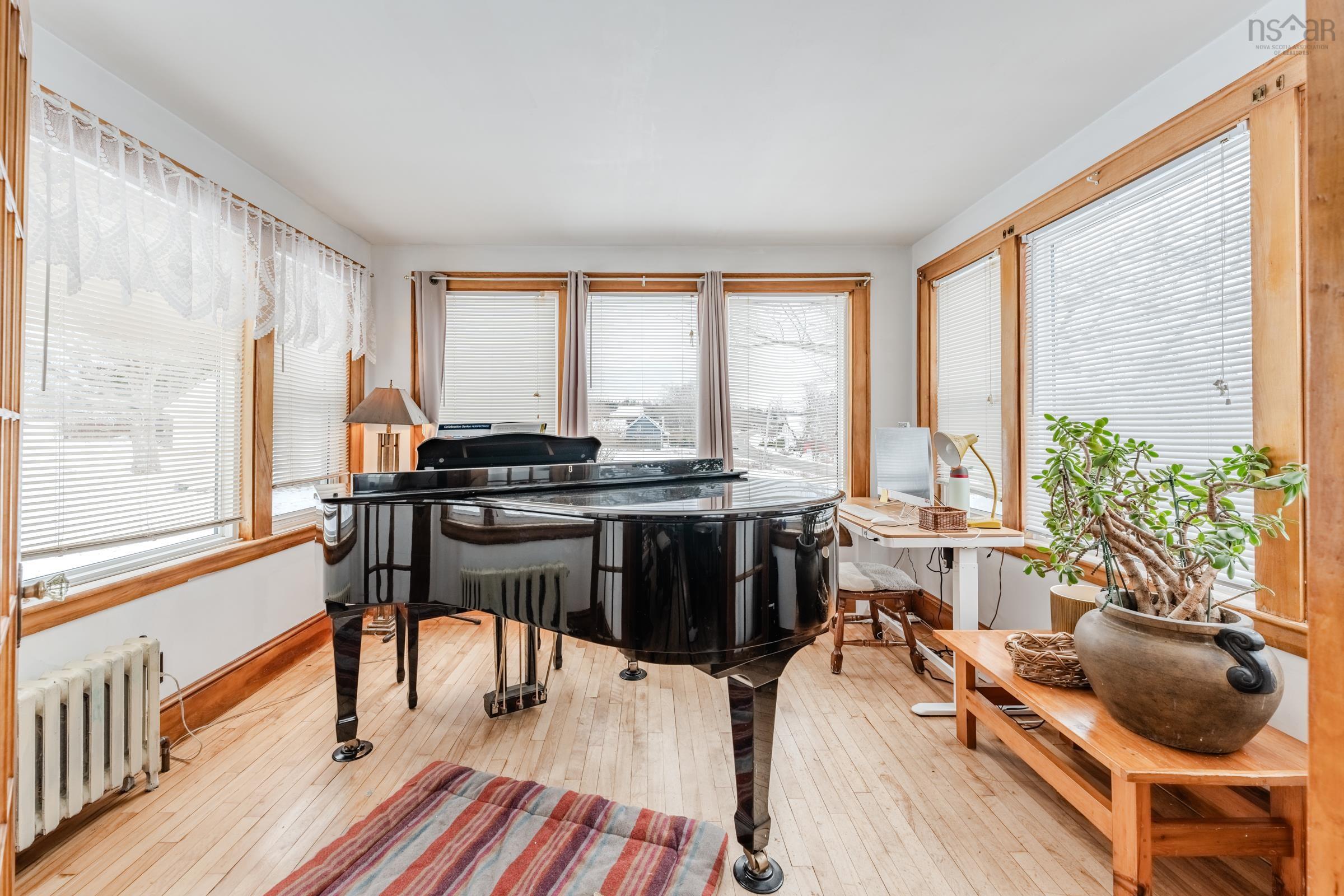 $349,000.00: 8882 Highway 1, Meteghan River