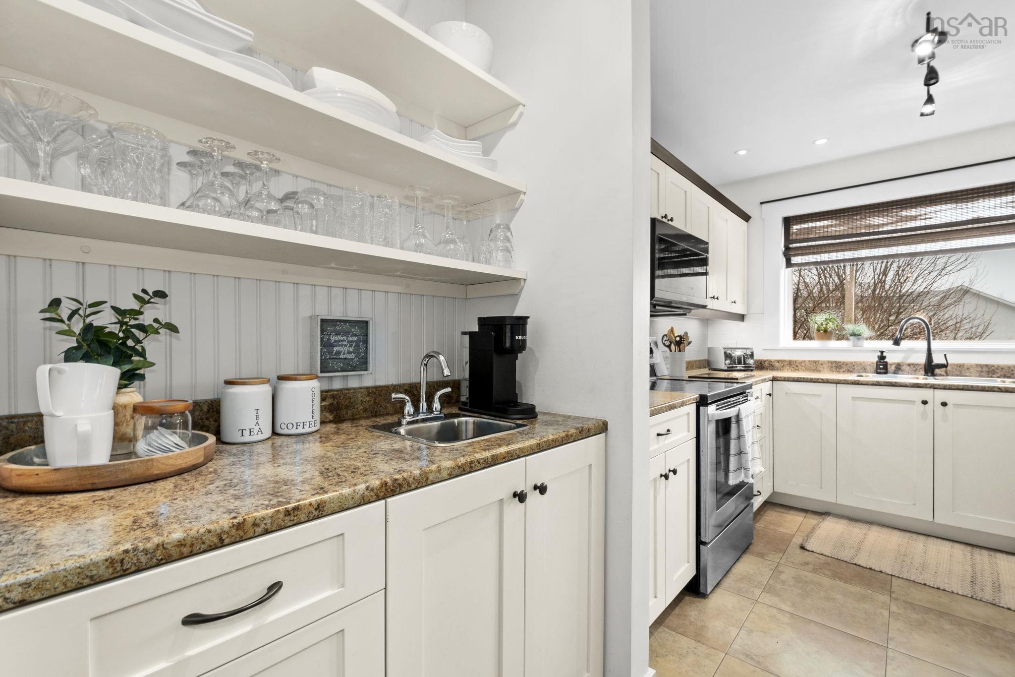 $650,000.00: 124 Beachstone Drive, Spryfield