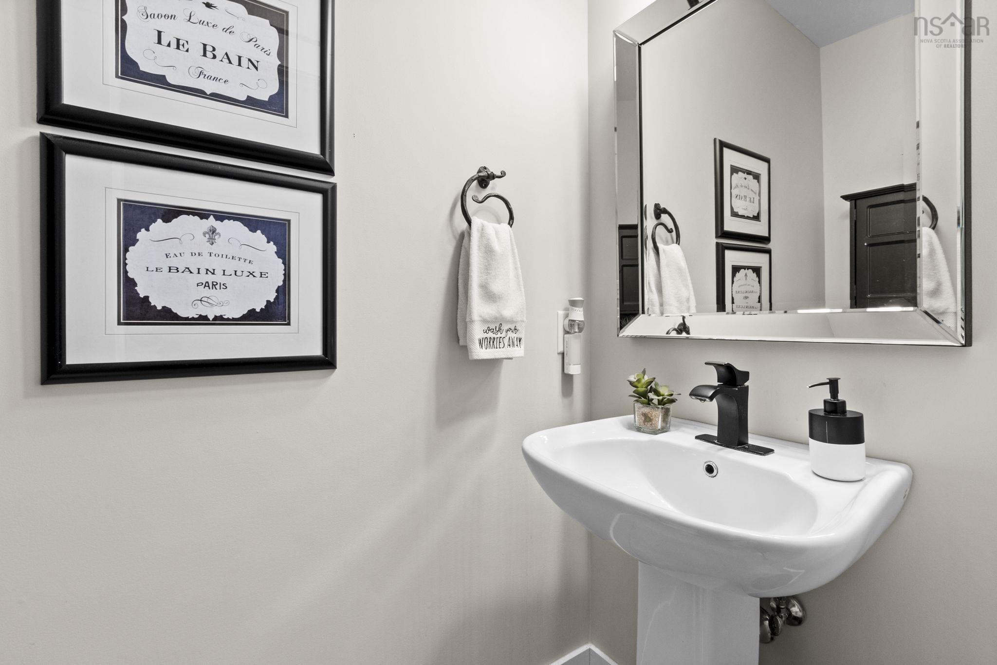 $650,000.00: 124 Beachstone Drive, Spryfield