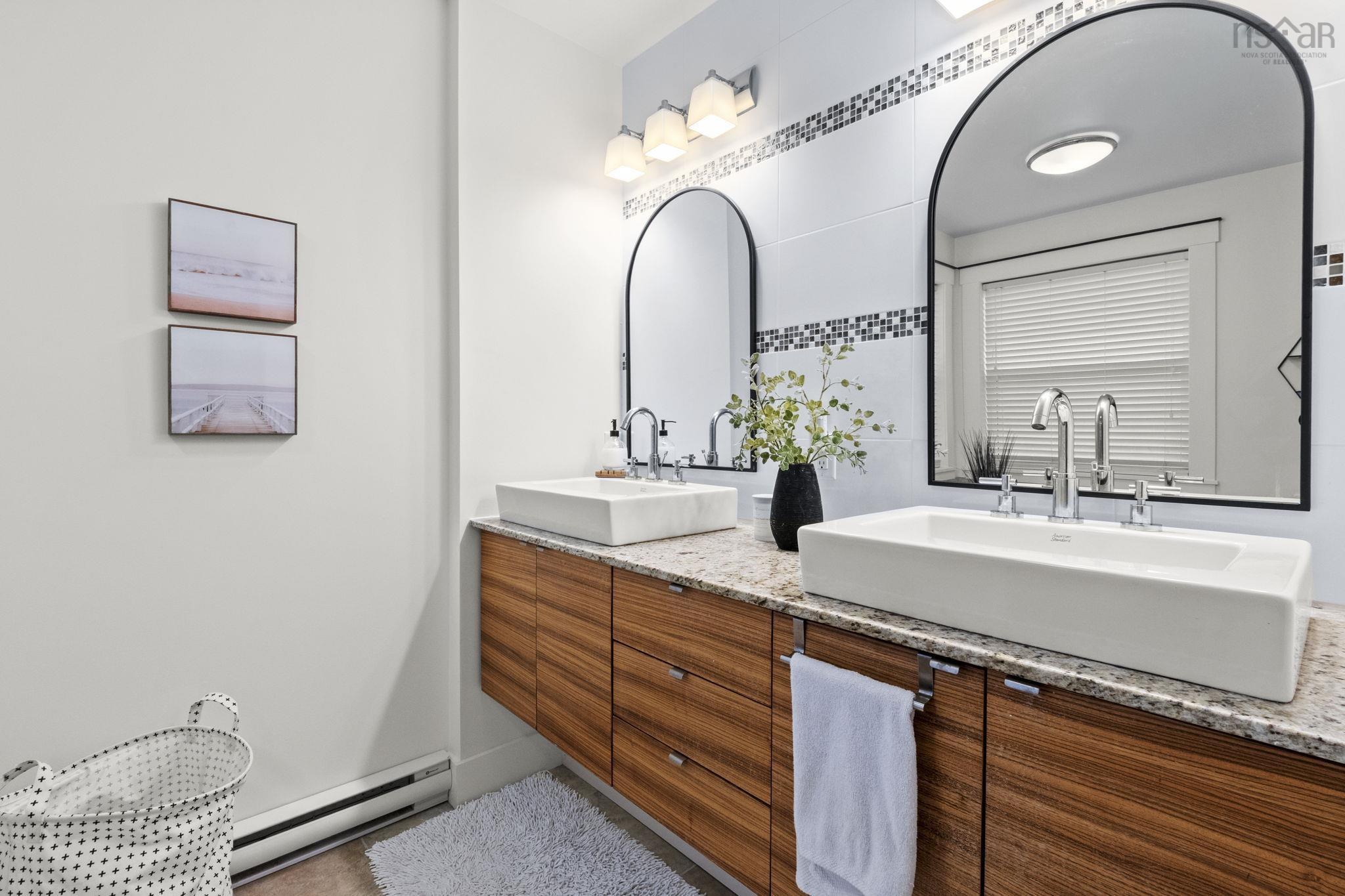 $650,000.00: 124 Beachstone Drive, Spryfield