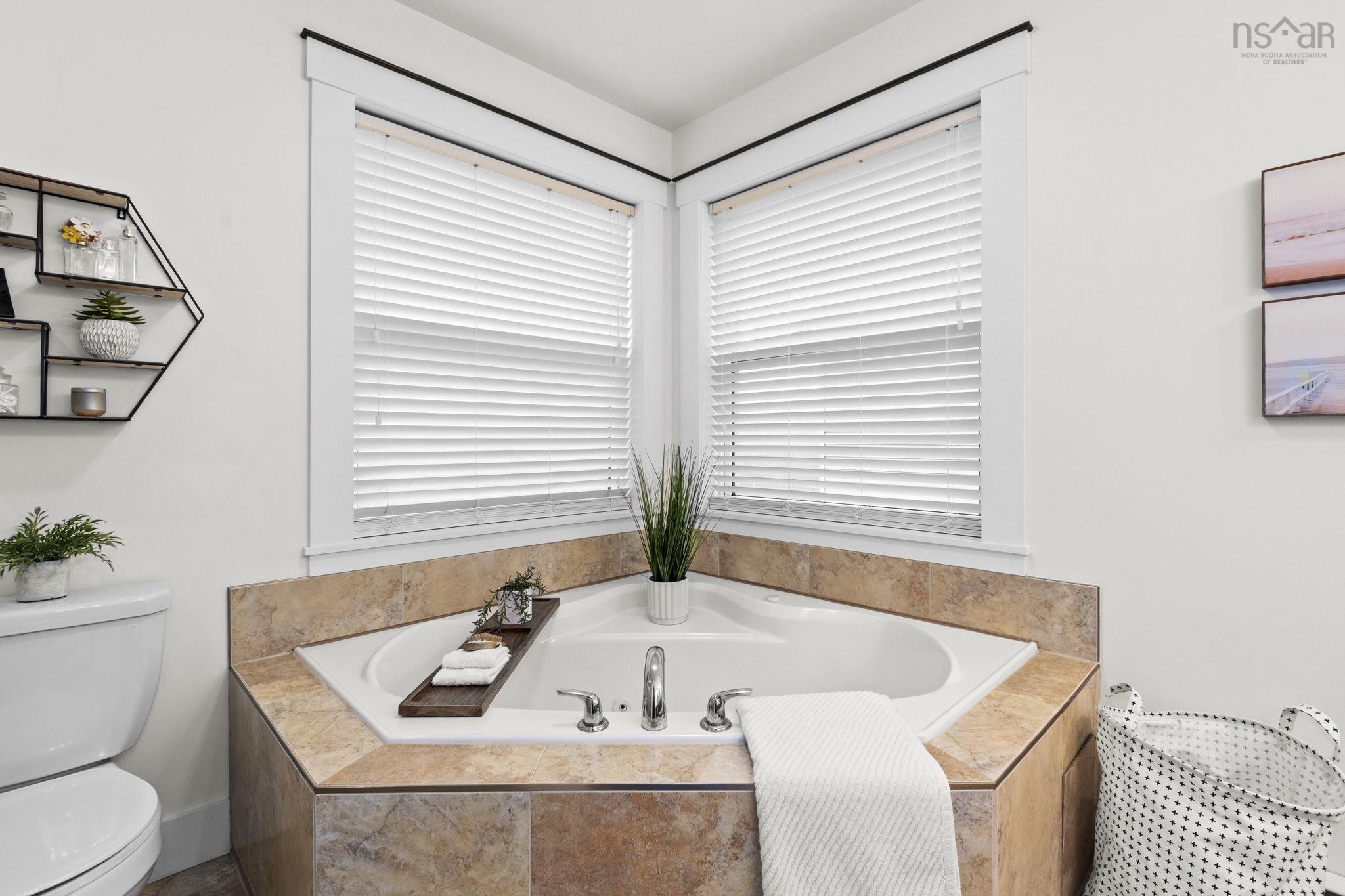 $650,000.00: 124 Beachstone Drive, Spryfield