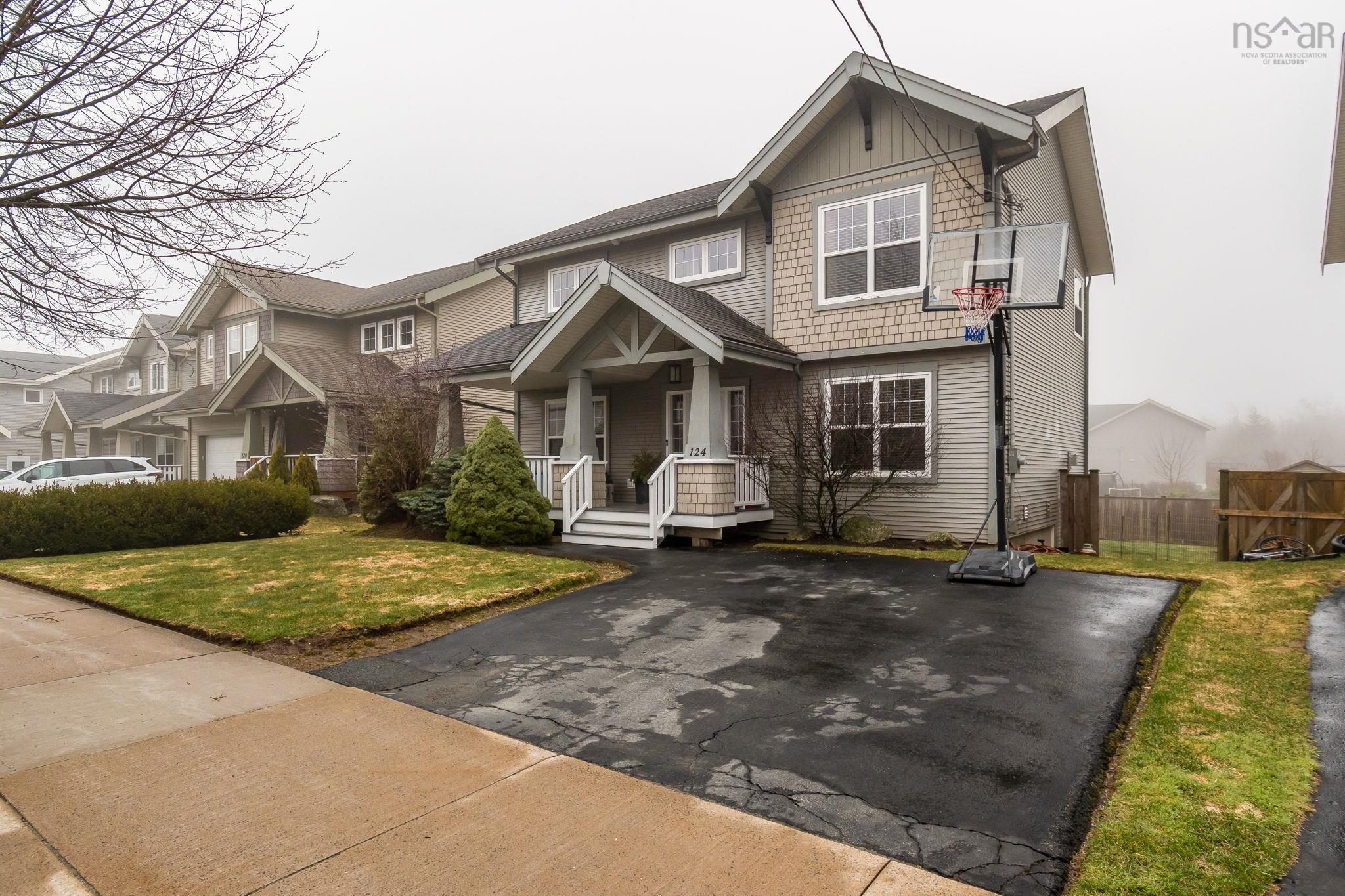 $650,000.00: 124 Beachstone Drive, Spryfield