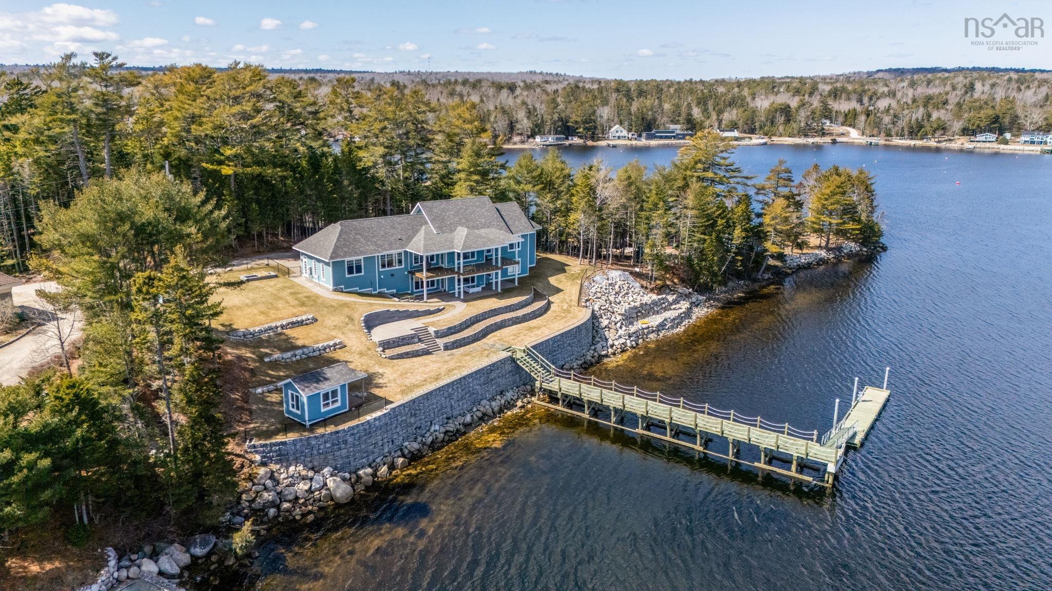 $3,200,000.00: 10 Mary Lane, Marvins Island