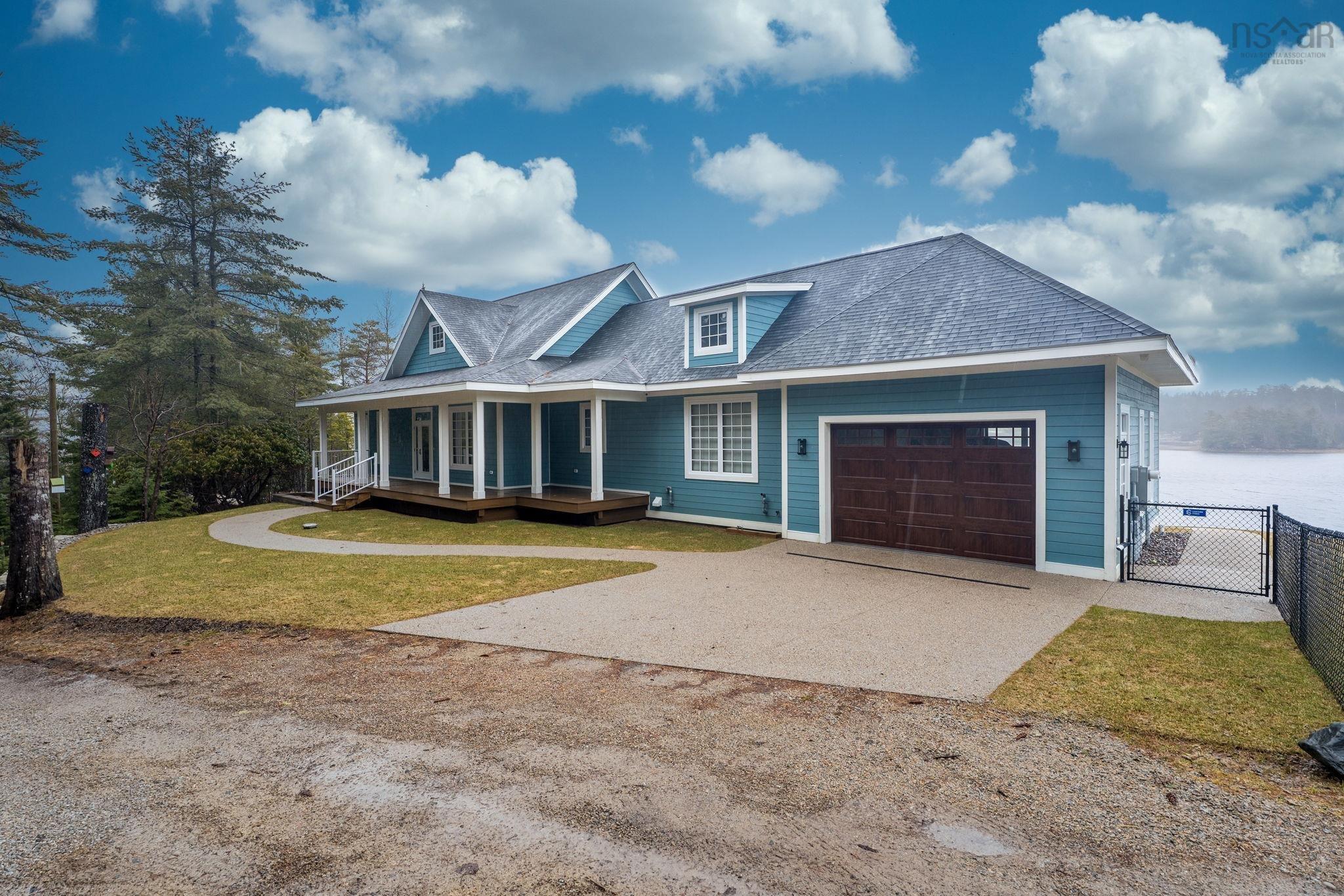 $3,200,000.00: 10 Mary Lane, Marvins Island