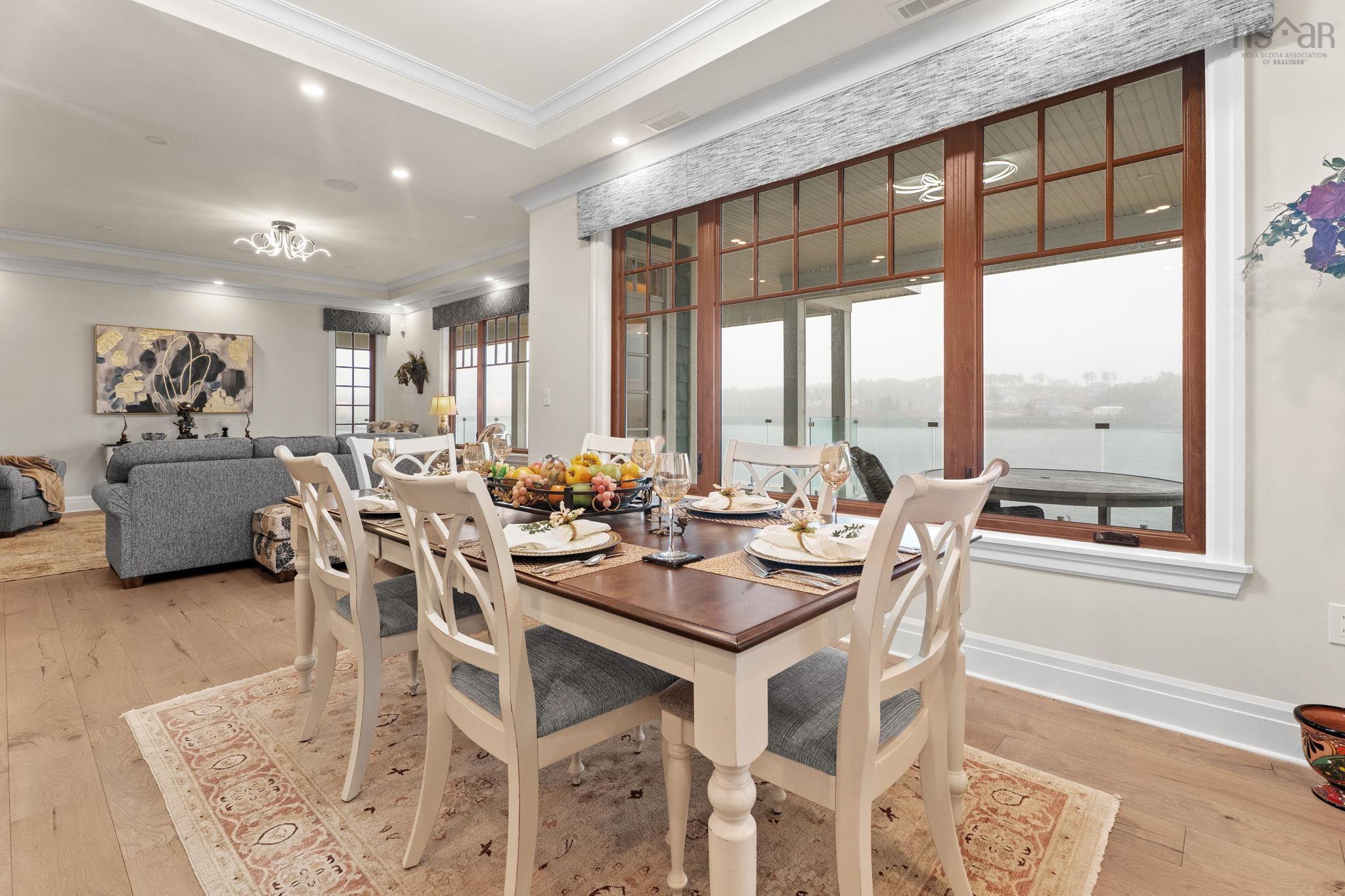 $3,200,000.00: 10 Mary Lane, Marvins Island