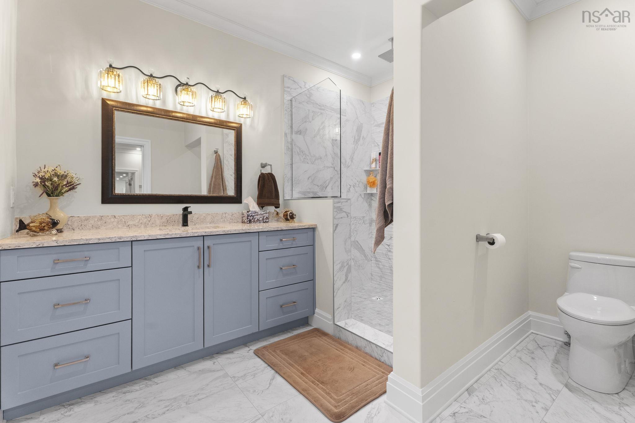 $3,200,000.00: 10 Mary Lane, Marvins Island