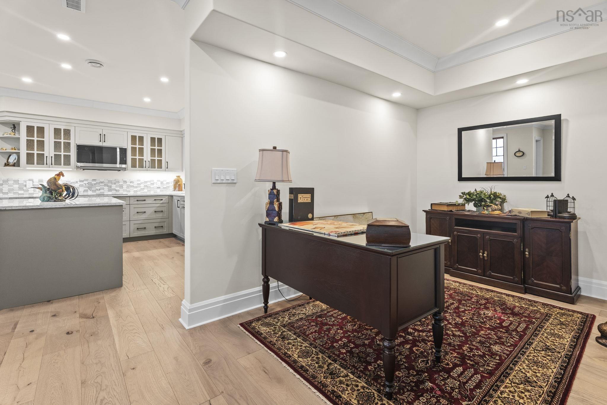 $3,200,000.00: 10 Mary Lane, Marvins Island