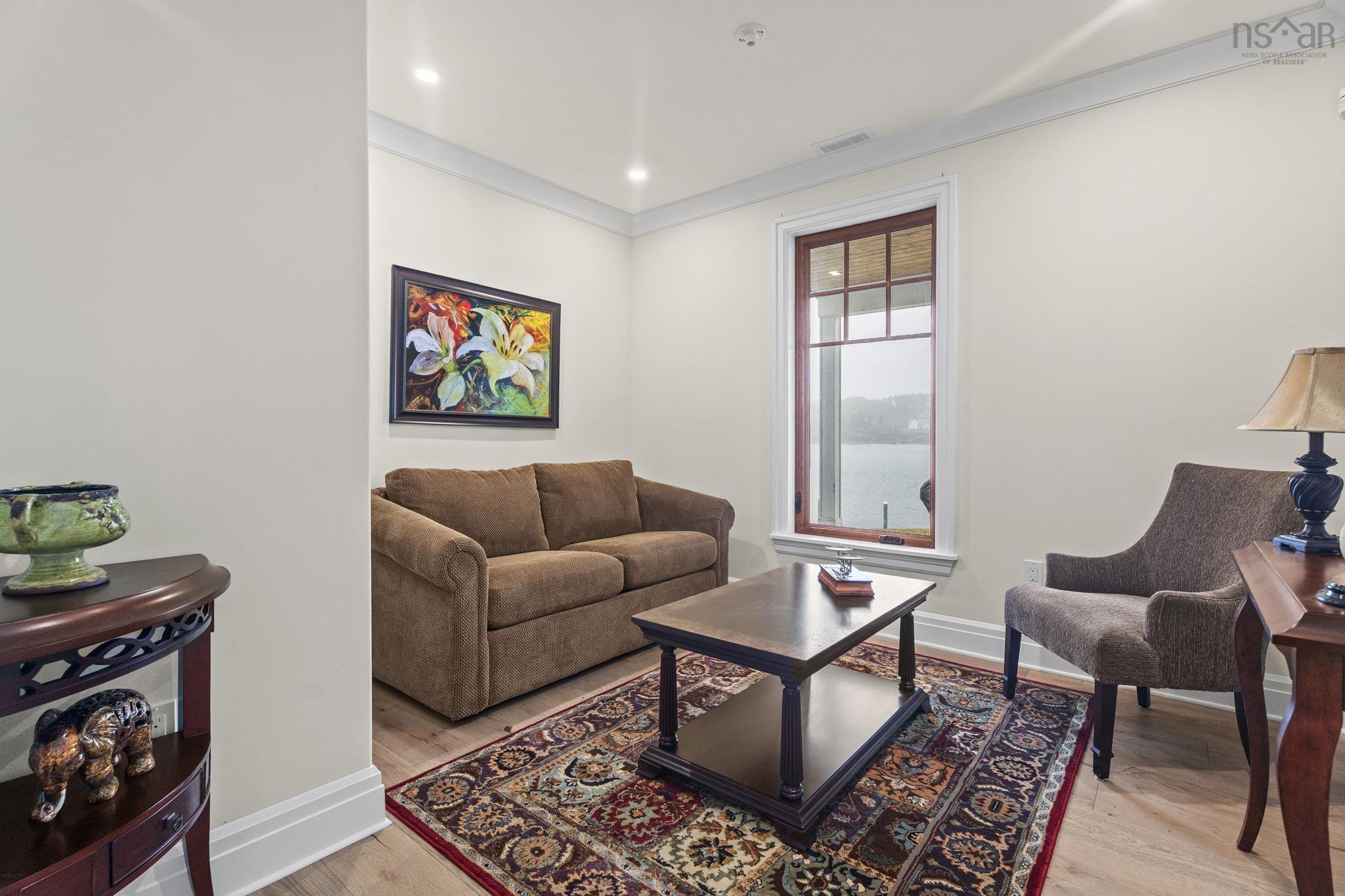 $3,200,000.00: 10 Mary Lane, Marvins Island