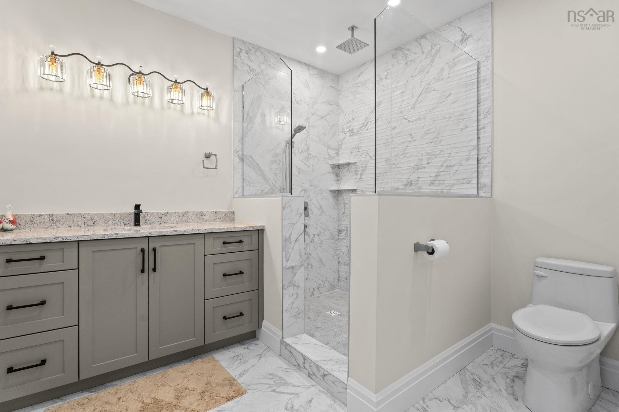 $3,200,000.00: 10 Mary Lane, Marvins Island