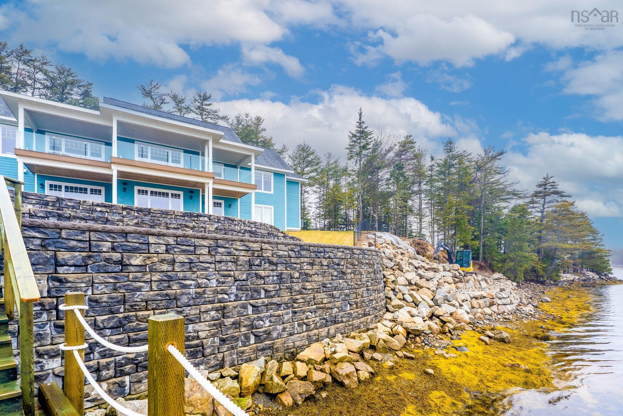 $3,200,000.00: 10 Mary Lane, Marvins Island